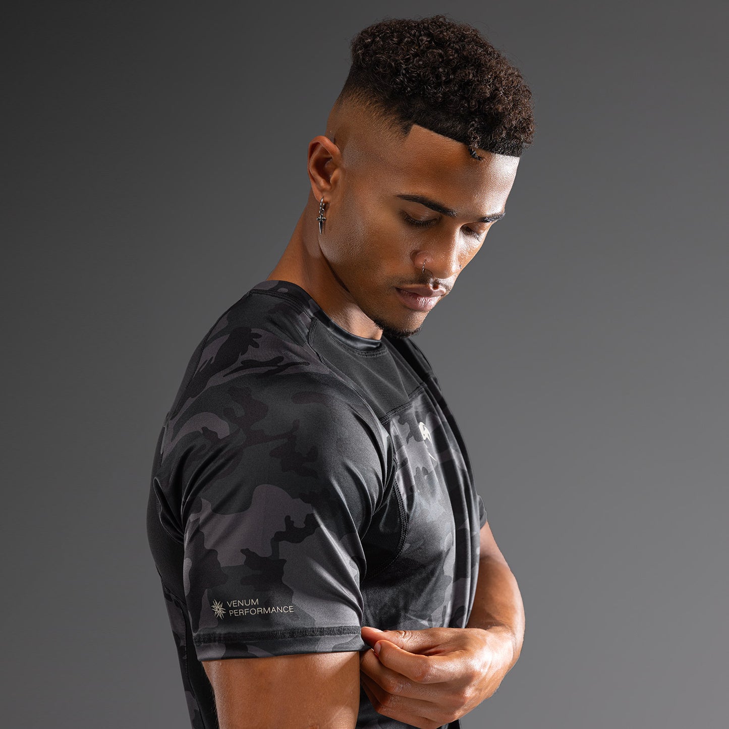 Venum G-Fit Air 남성용 드라이 테크 티셔츠 – 어반 디지털 카모