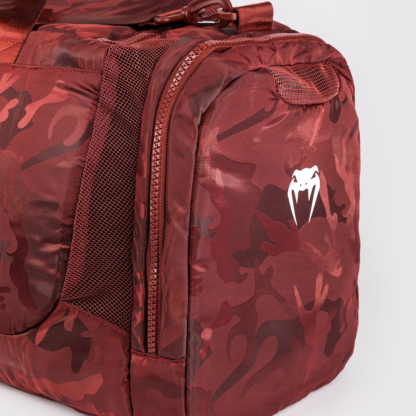 Venum Trainer Lite 스포츠백 (48L) – 카모/버건디