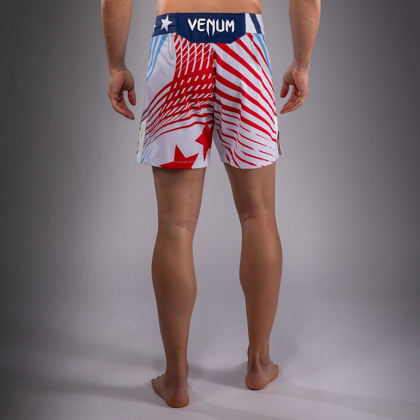 Official UFC Freedom 250 by Venum 남성용 Authentic Fight Night 파이트 쇼츠 쇼트 핏 - 화이트