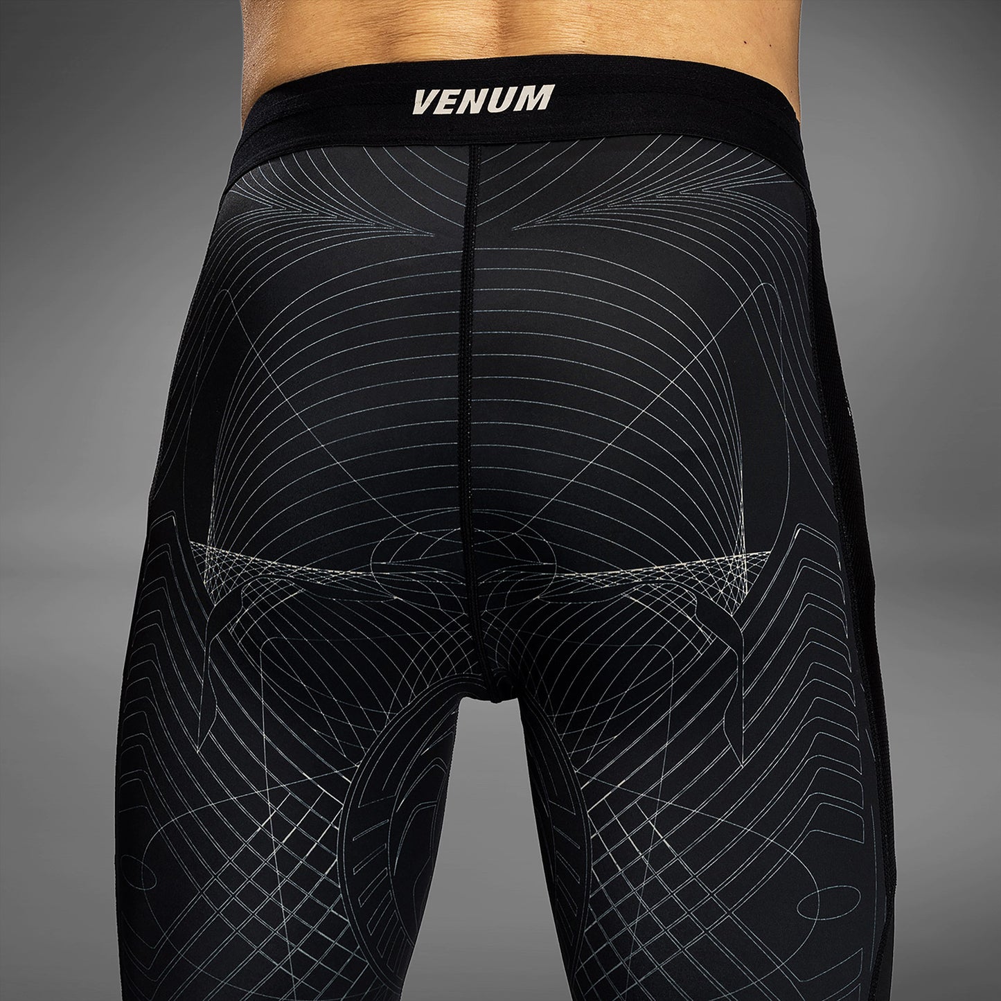 Venum G-Fit Air 남성용 스패츠 – 딥 블랙/데저트 샌드