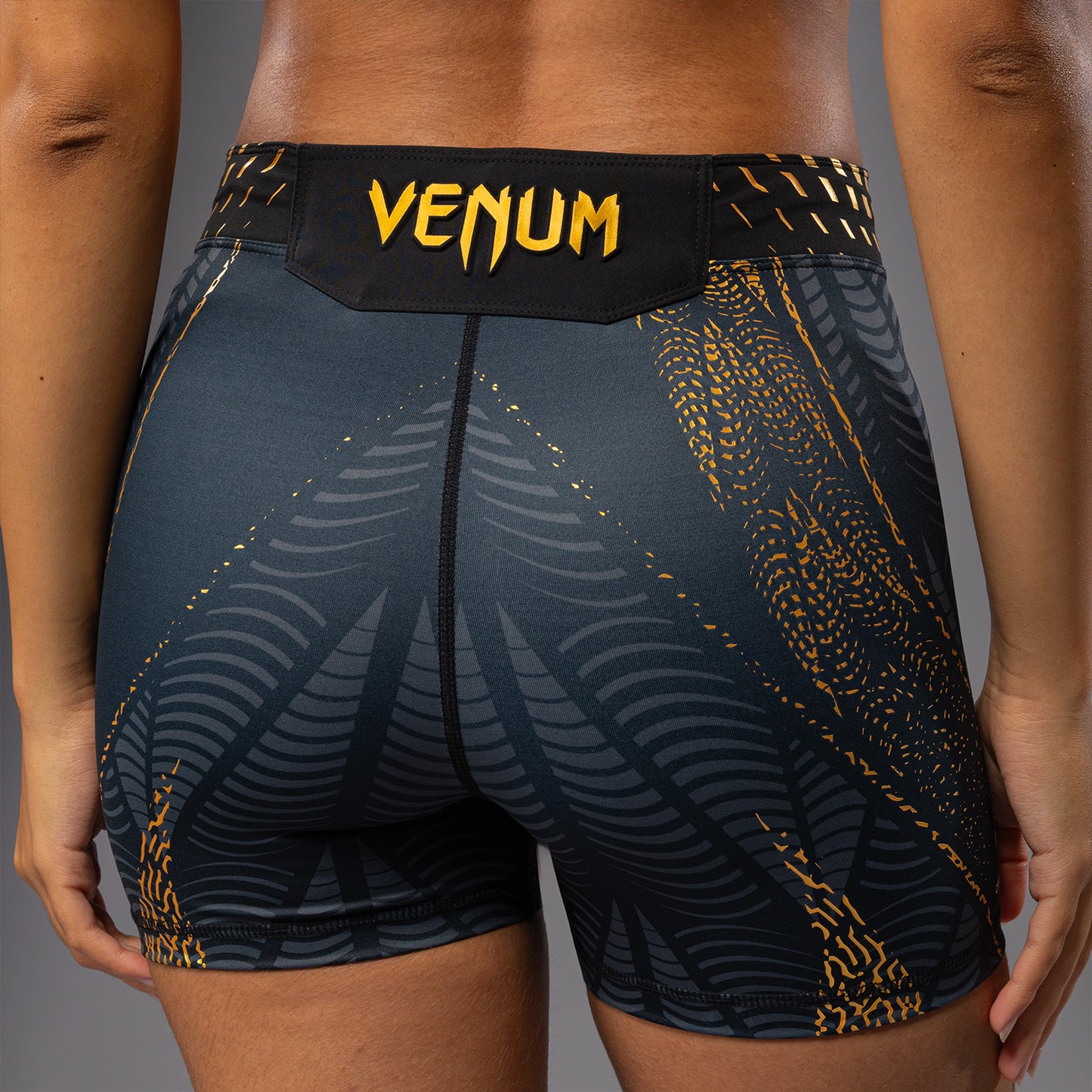 Women's UFC Zenith by Venum Champion 오센틱 쇼트 핏 발리 투도 쇼츠
