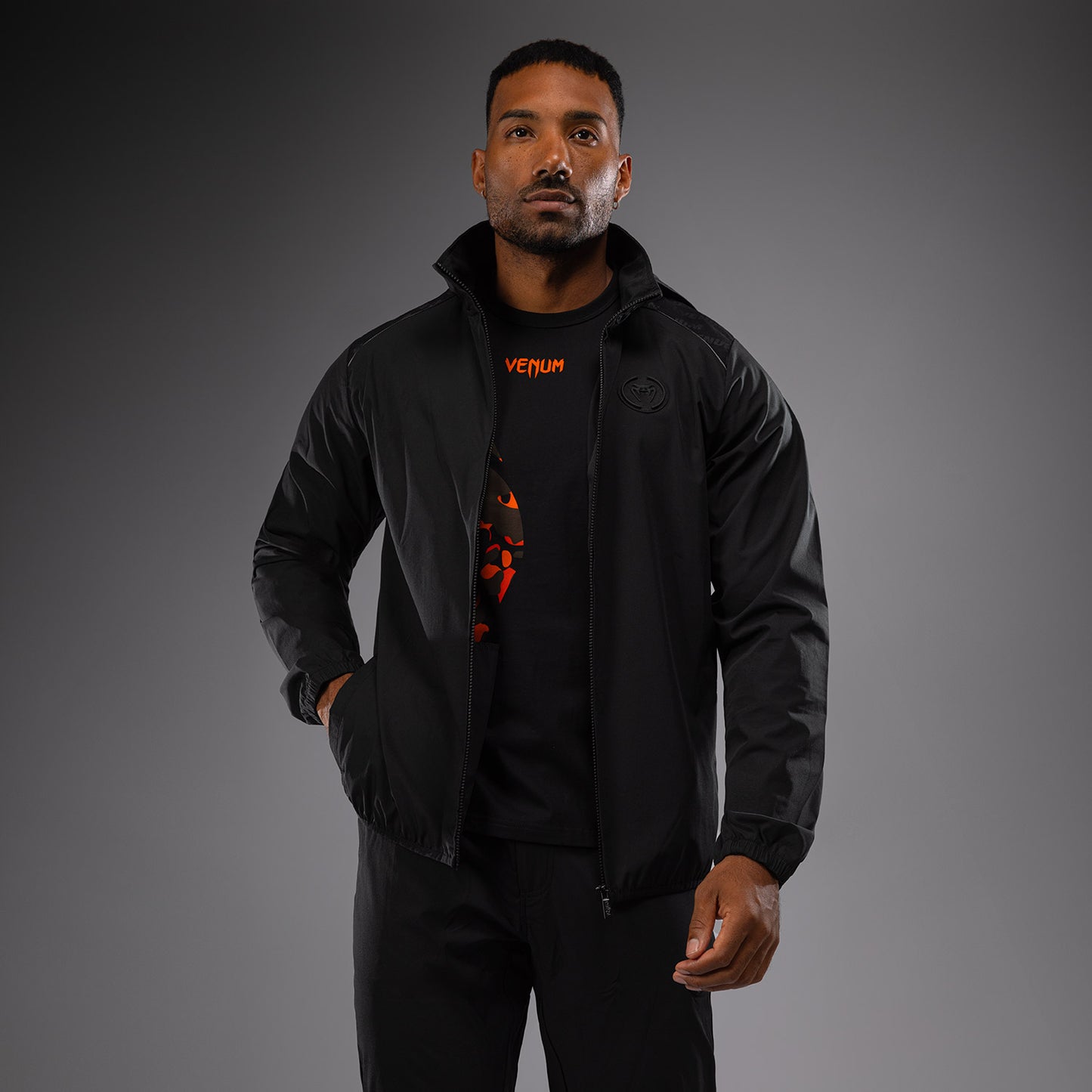 Venum Cargo Light Aero 트랙 자켓 – 블랙
