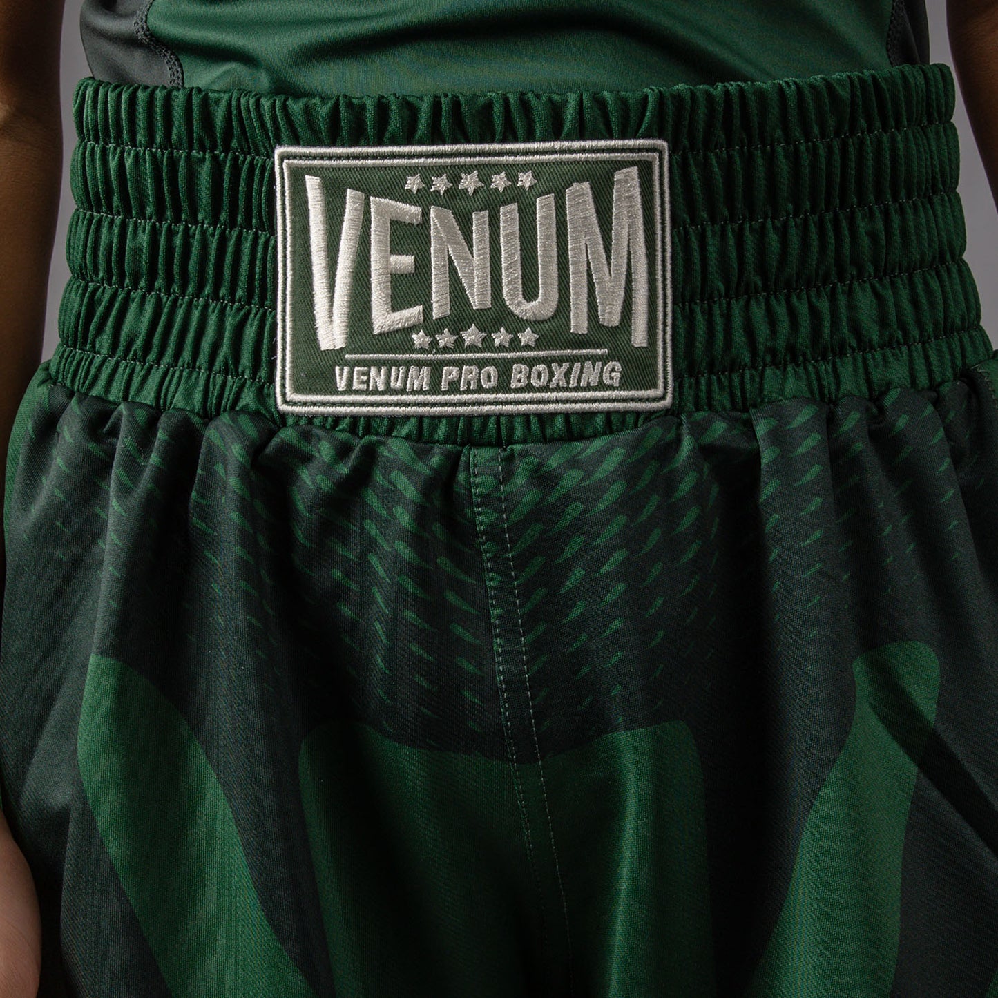 Venum Attack 키즈 복싱 쇼츠 – 포레스트 그린/오프 화이트