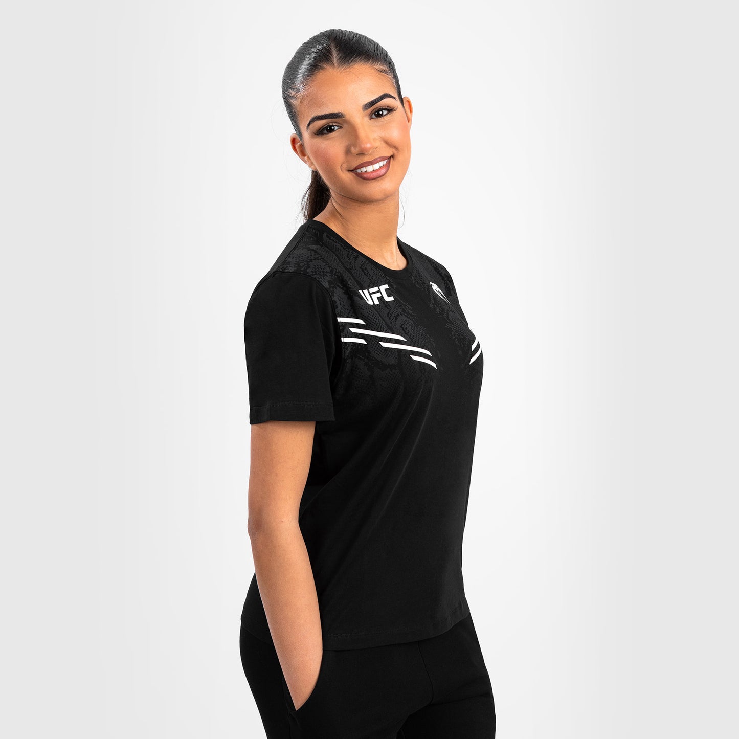 UFC Adrenaline by Venum Replica 여성용 반팔 티셔츠 – 블랙
