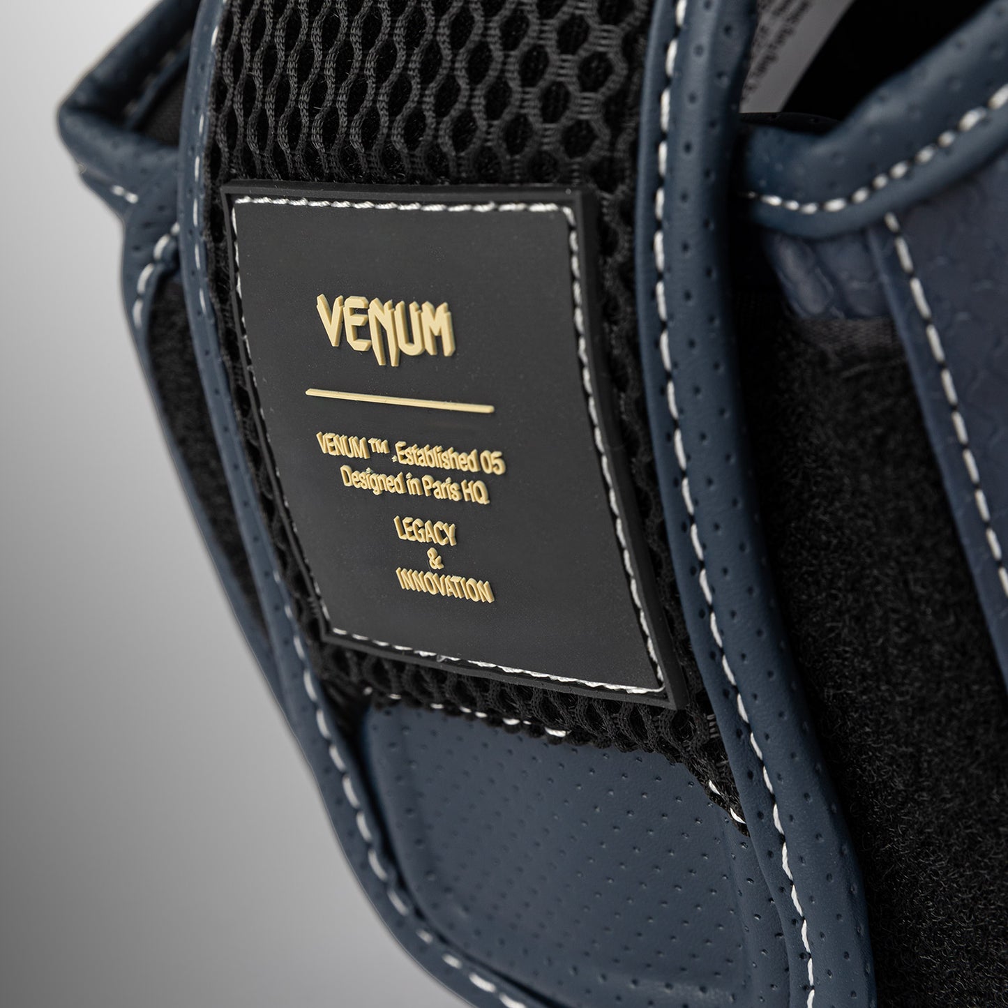 Venum Impact Evo Scales 헤드기어 – 미드나잇 블루