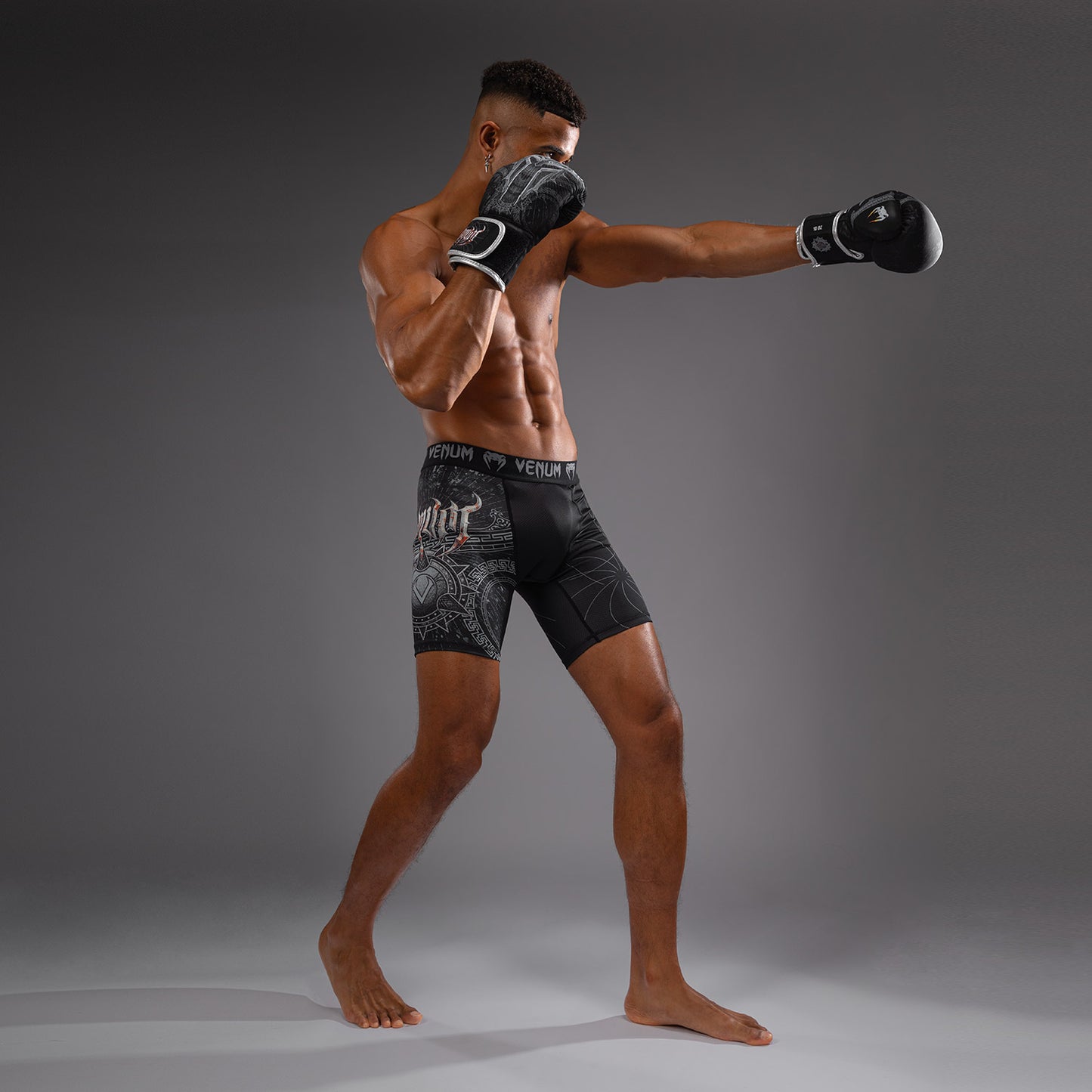 Venum Gladiator 5.0 남성용 발리 투도 쇼츠 – 블랙/실버