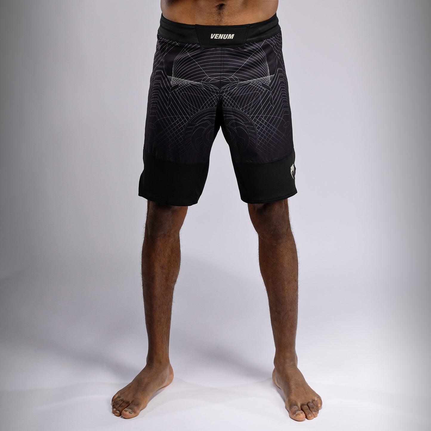 Venum G-Fit Air 남성용 파이트 쇼츠 – 딥 블랙/데저트 샌드