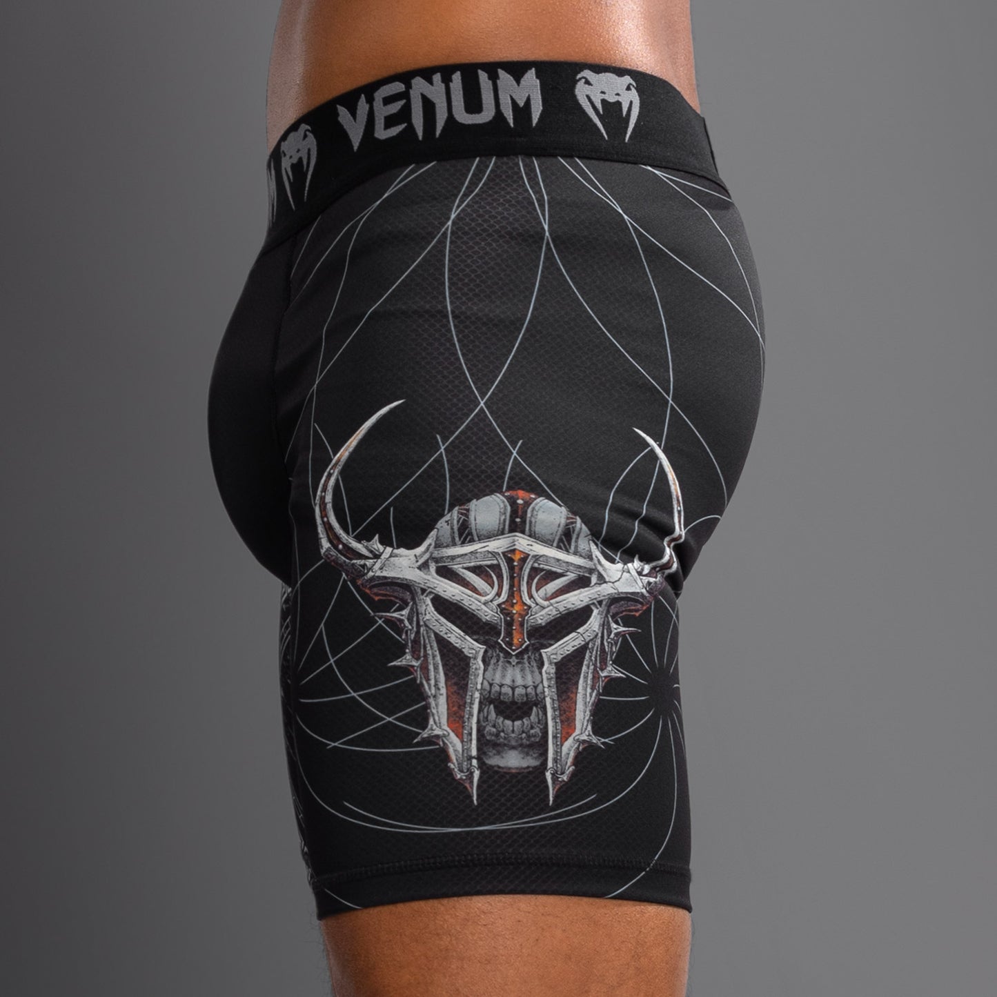 Venum Gladiator 5.0 남성용 발리 투도 쇼츠 – 블랙/실버