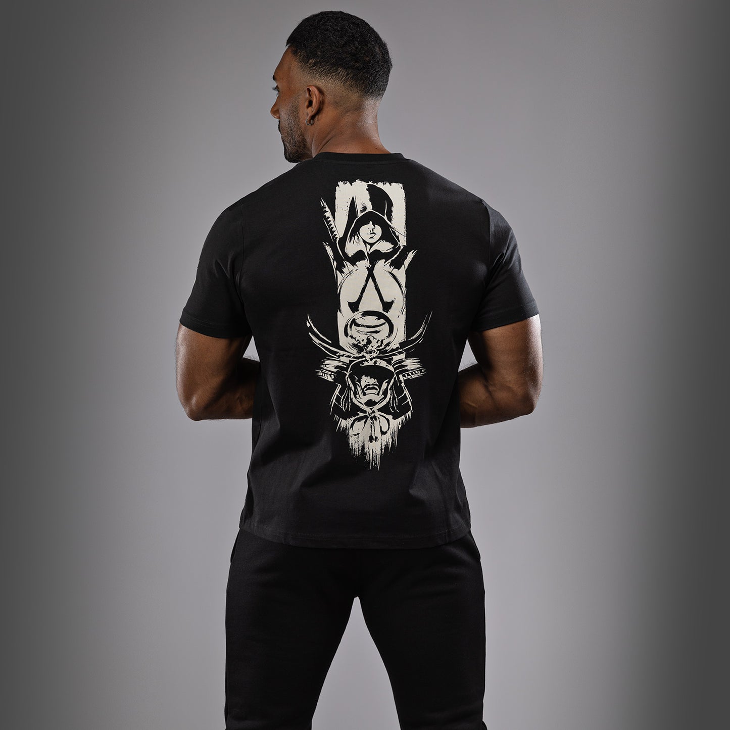 Venum x Assassin's Creed Shadows 티셔츠 – 블랙