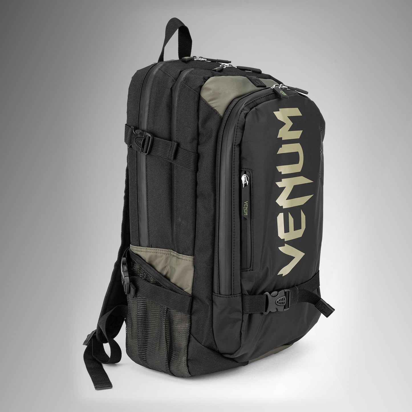 Venum Challenger Pro Evo 백팩 (20-25L) – 카키/블랙
