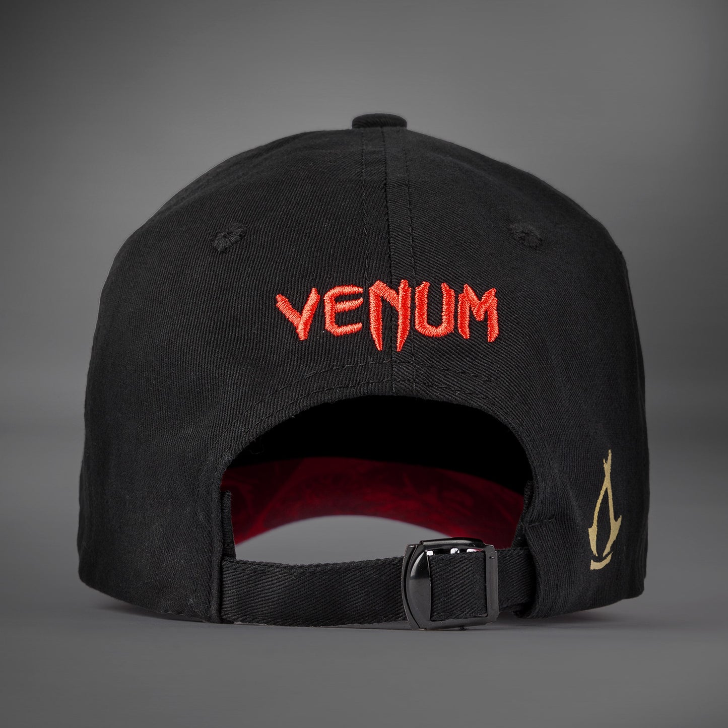 Venum x Assassin's Creed Shadows 캡 – 블랙