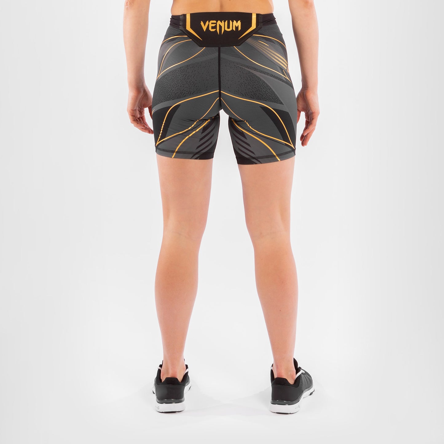 UFC Venum Authentic Fight Night 여성용 발리 투도 쇼츠 – 롱 핏 – 챔피언
