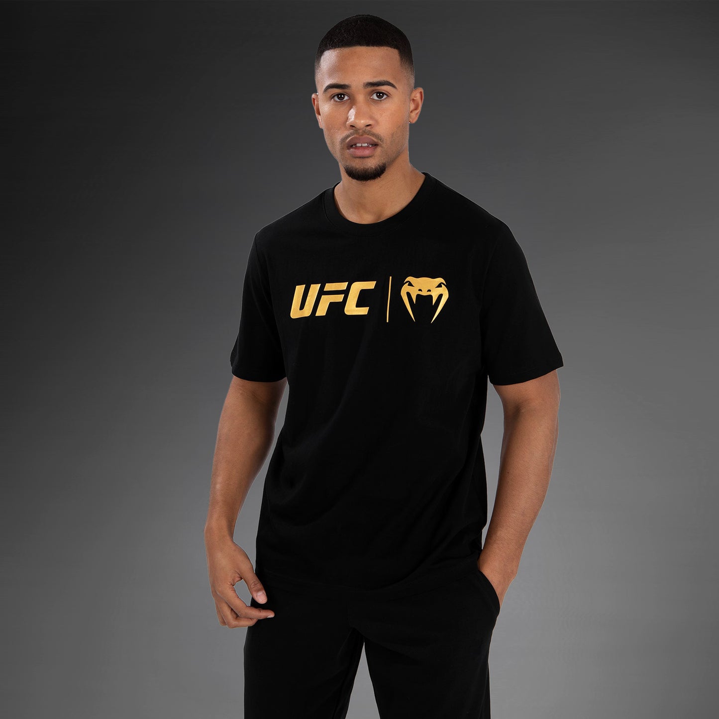 UFC Venum Classic 티셔츠 – 블랙/골드