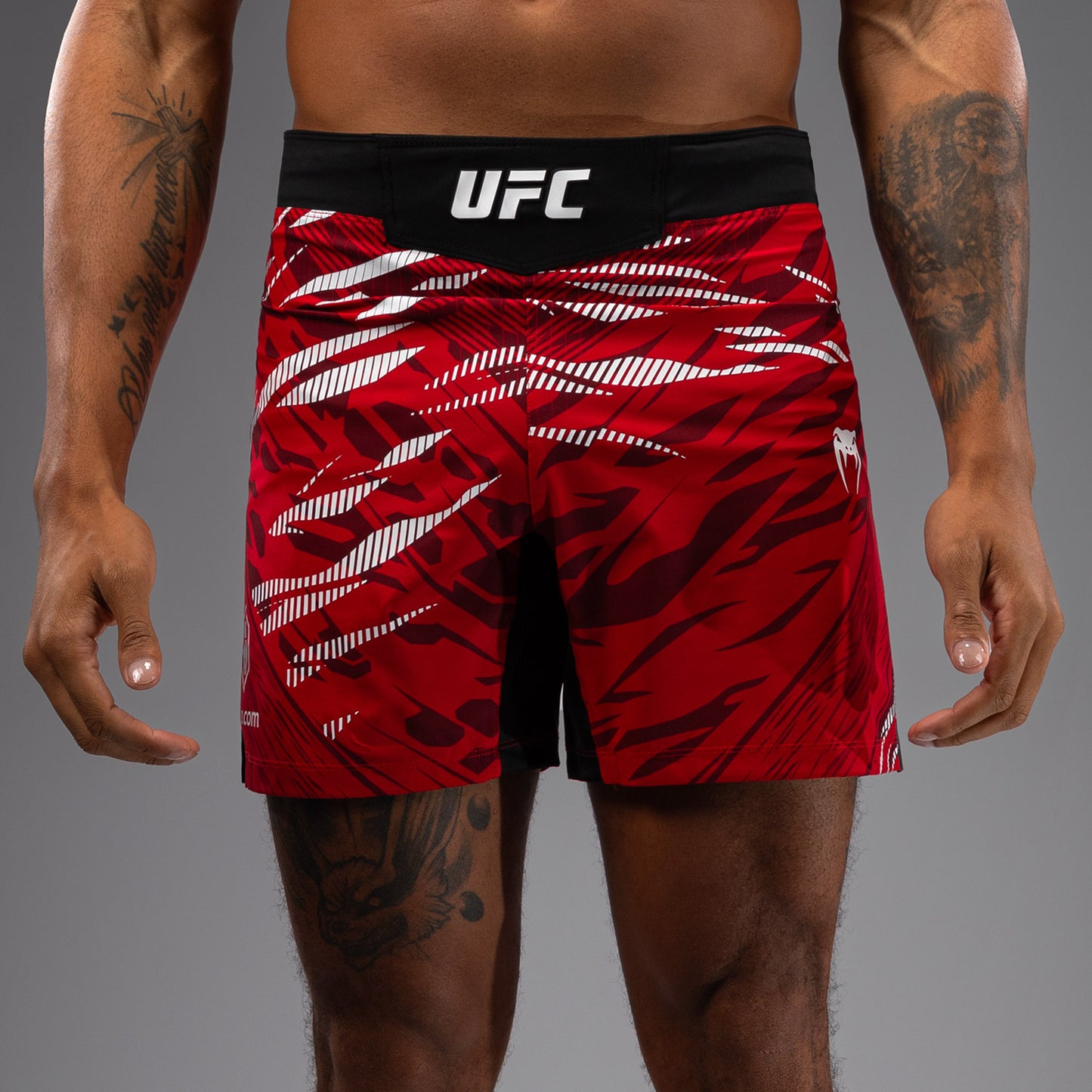 UFC Fusion by Venum 남성용 파이트 쇼츠 – 숏 핏 – 레드