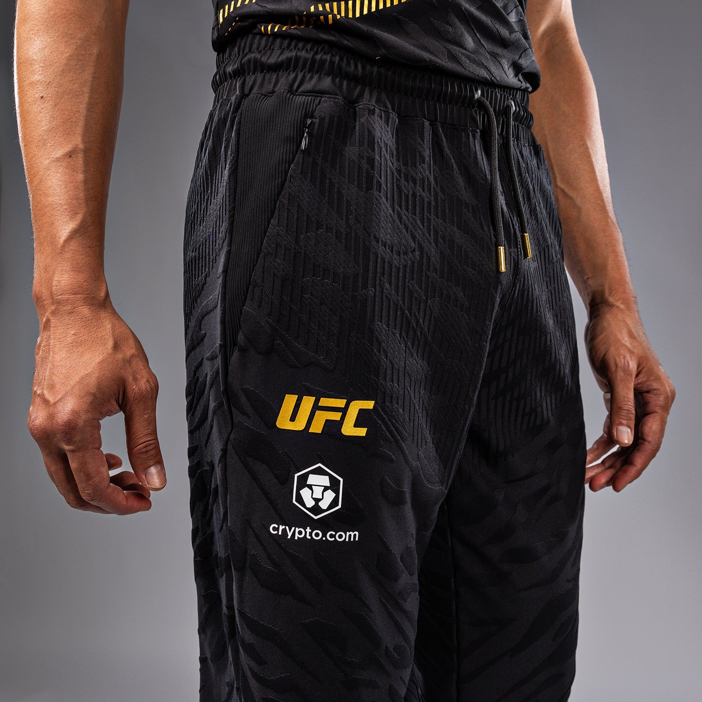 UFC Fusion by Venum Authentic Fight Night 남성용 워크아웃 팬츠 – 챔피언
