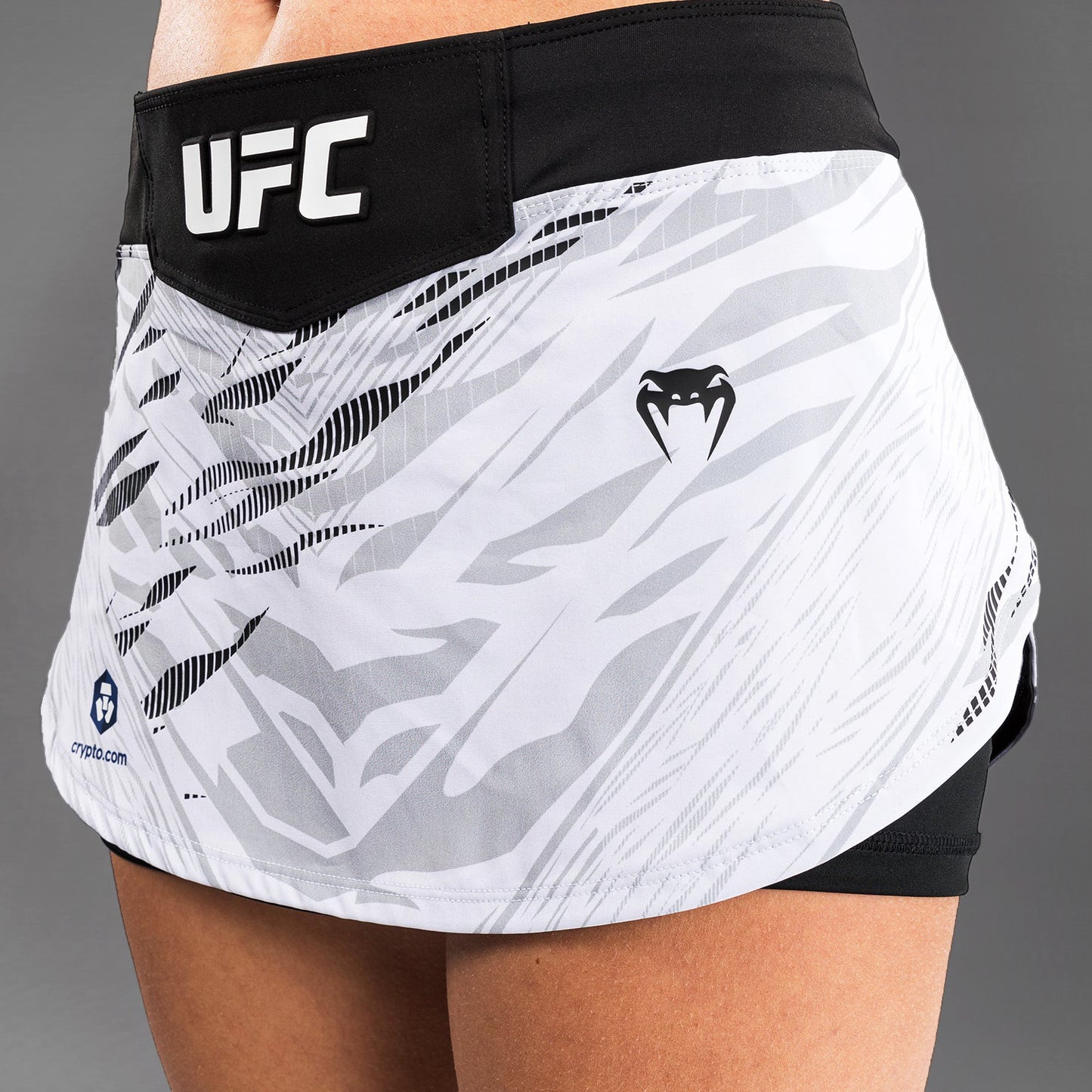 UFC Fusion by Venum 여성용 파이트 나이트 스커트 – 화이트