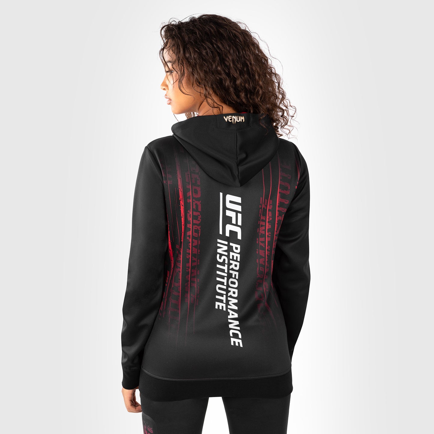 UFC Venum Performance Institute 2.0 여성용 집업 후디 – 블랙/레드