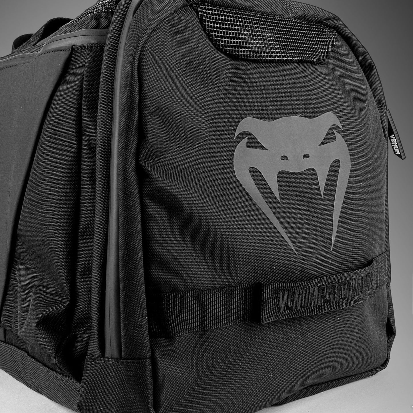 Venum Trainer Lite Evo 스포츠백 (48L)