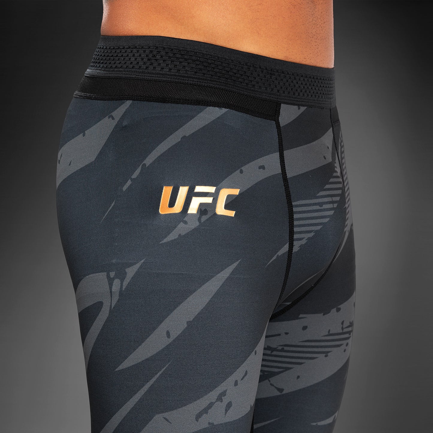 UFC Adrenaline by Venum Fight Week 퍼포먼스 남성용 타이츠 – 어반 카모