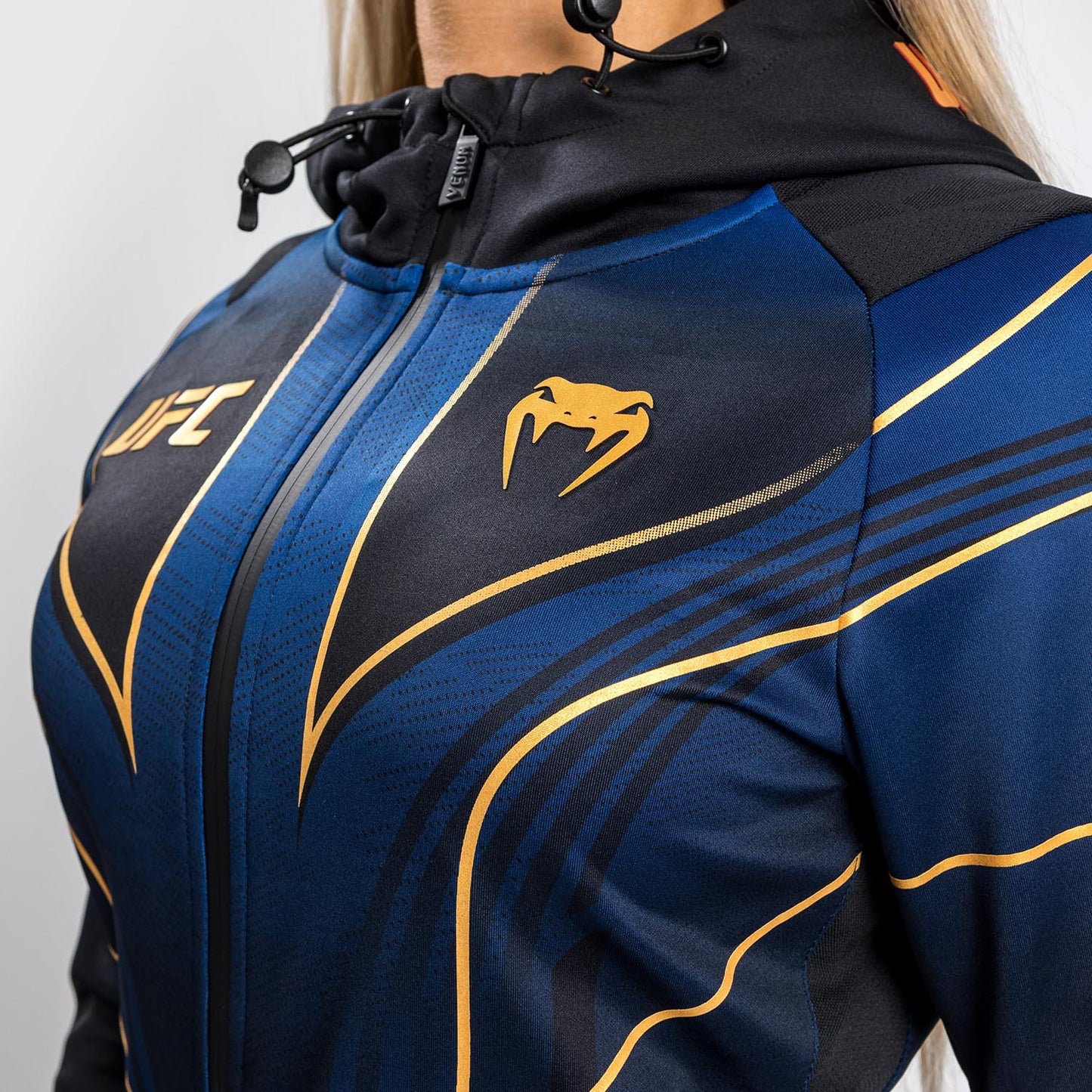 Ufc Authentic Fight Night 2.0 Kit By Venum 여성용 워크아웃 후디 – 미드나잇 에디션 – 챔피언