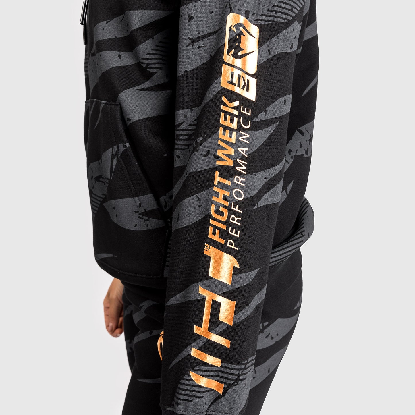 UFC Adrenaline by Venum Fight Week 여성용 풀오버 후디 – 어반 카모