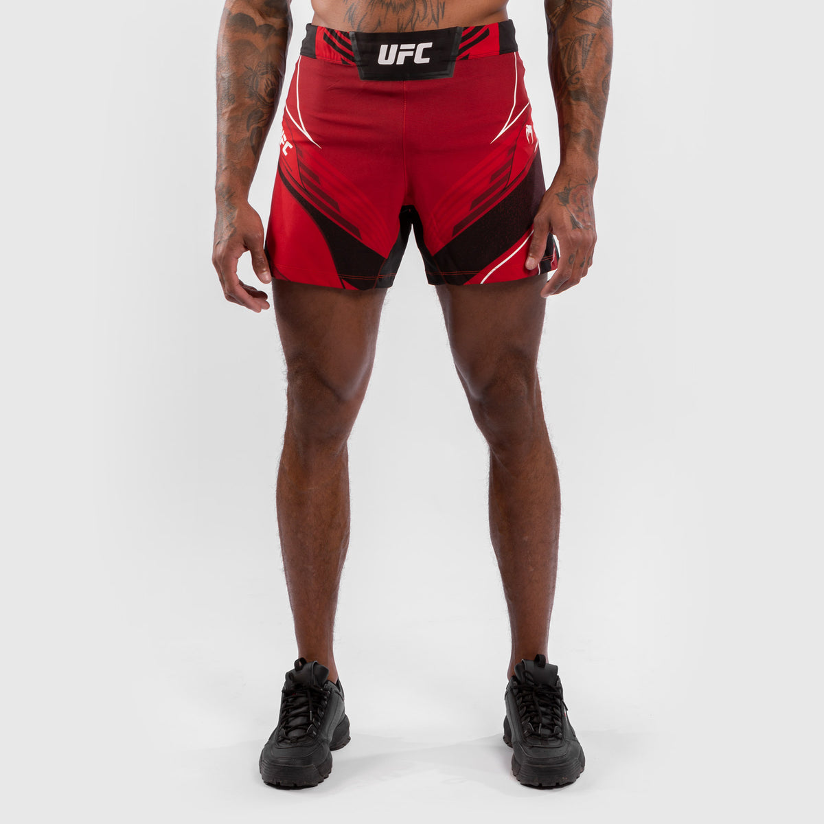 Venum UFC Authentic Fight Night 남성 쇼츠 – 레드