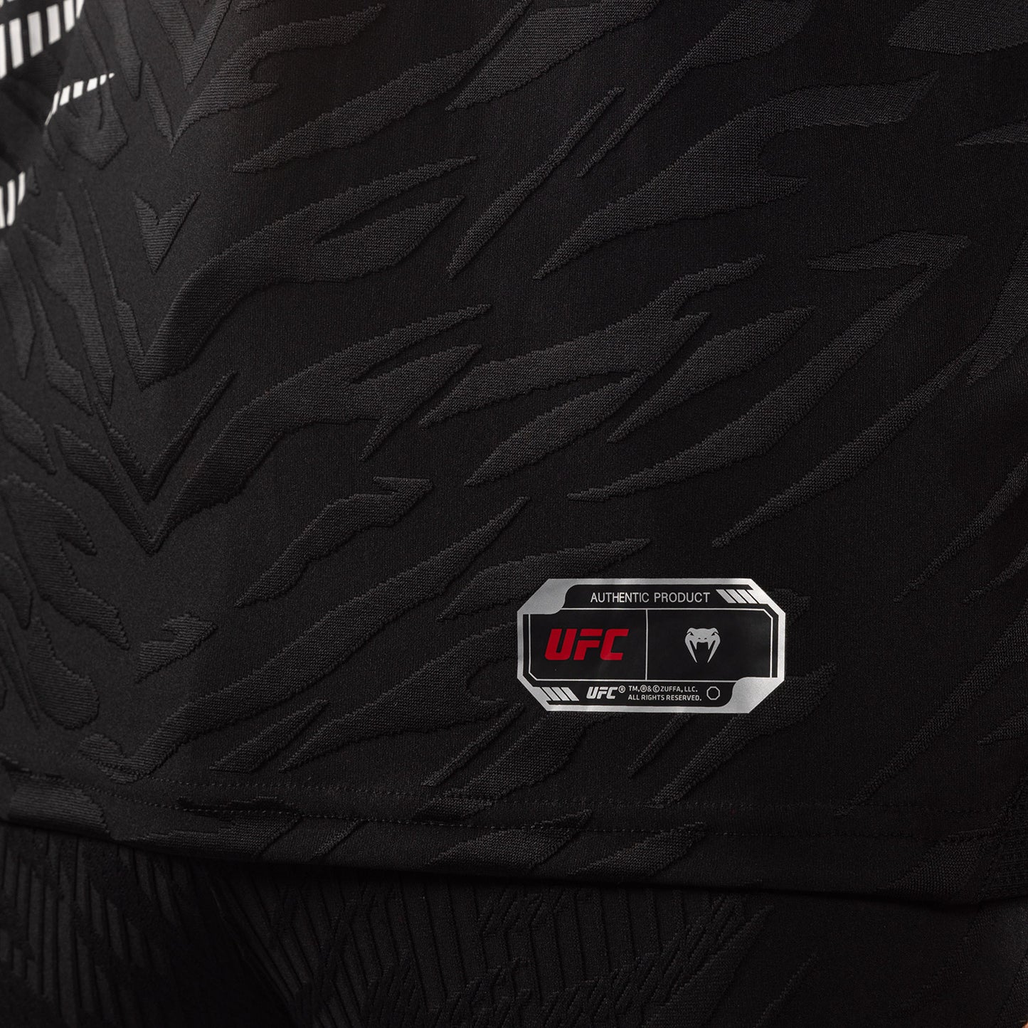 UFC Fusion by Venum Authentic Fight Night 남성용 워크아웃 저지 – 블랙