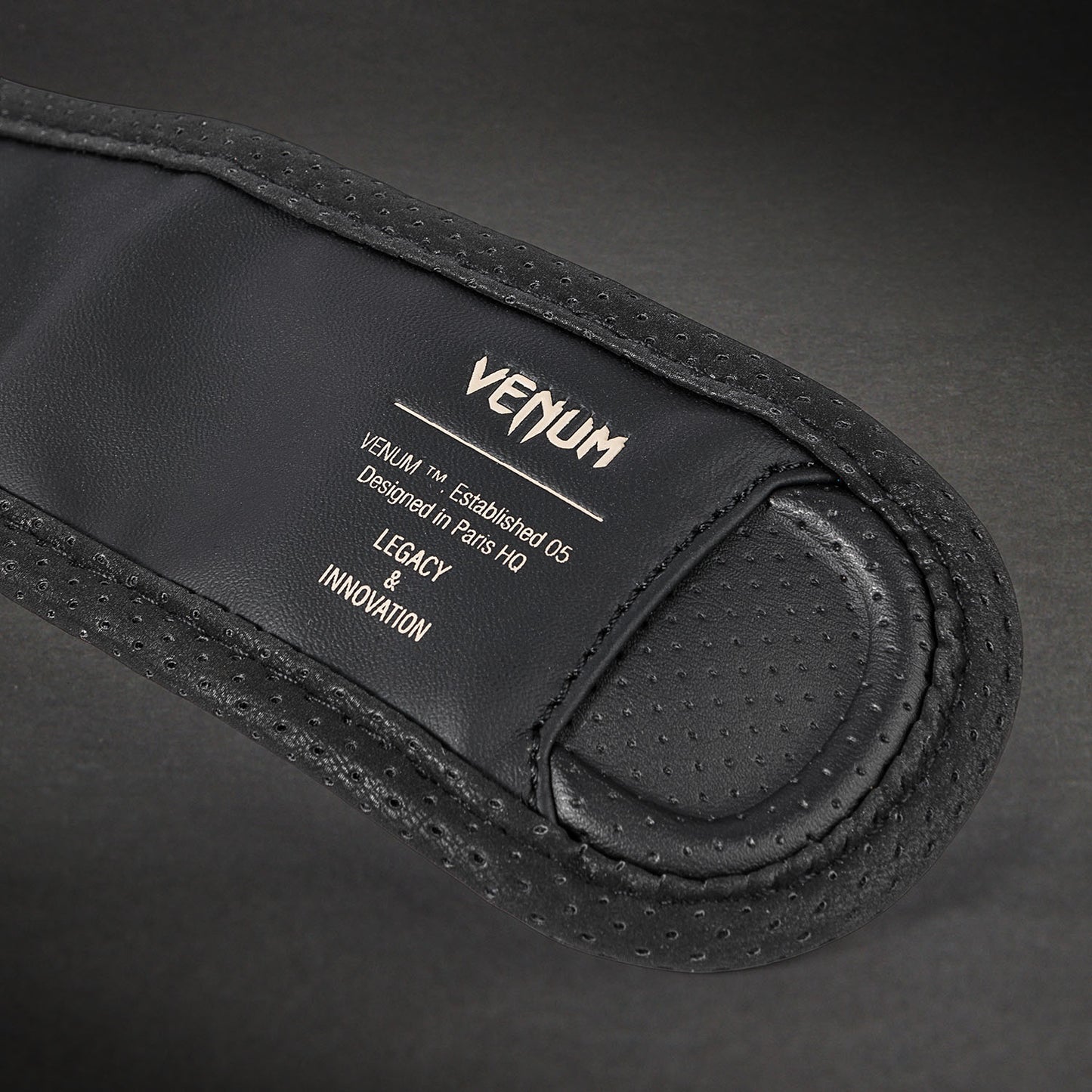 Venum Impact Evo MMA 스파링 글러브 - 블랙