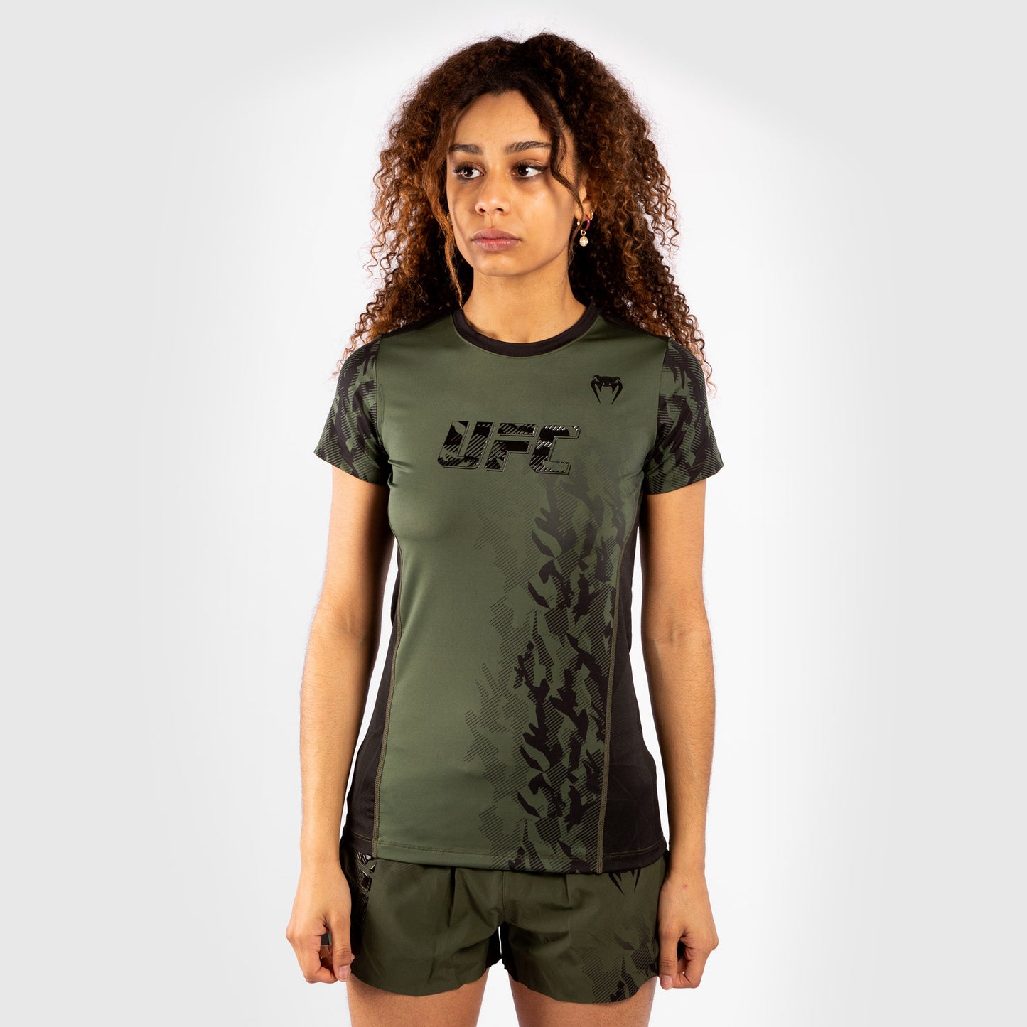 Venum UFC Authentic Fight Week 여성 퍼포먼스 반팔 티셔츠 – 카키