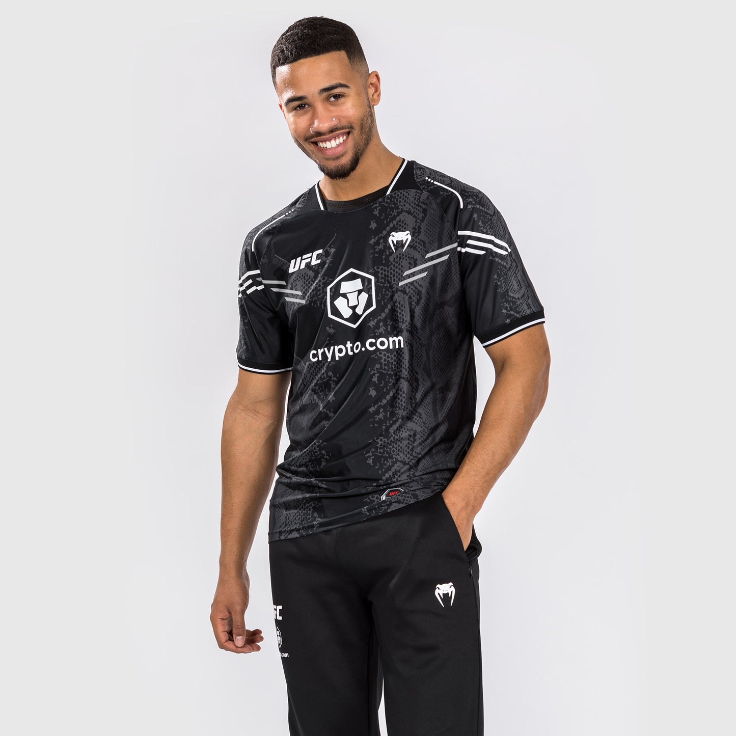UFC Adrenaline by Venum Authentic Fight Night 남성용 워크아웃 저지 – 블랙