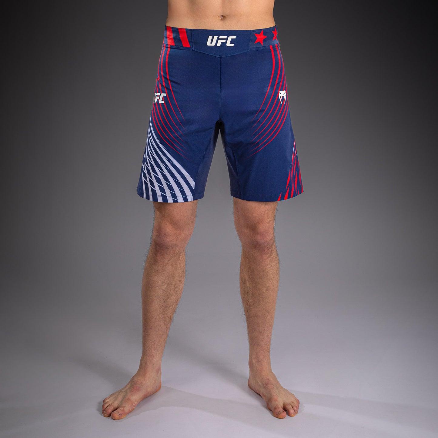 Official UFC Freedom 250 by Venum 남성용 Authentic Fight Night 파이트 쇼츠 롱 핏 - 블루