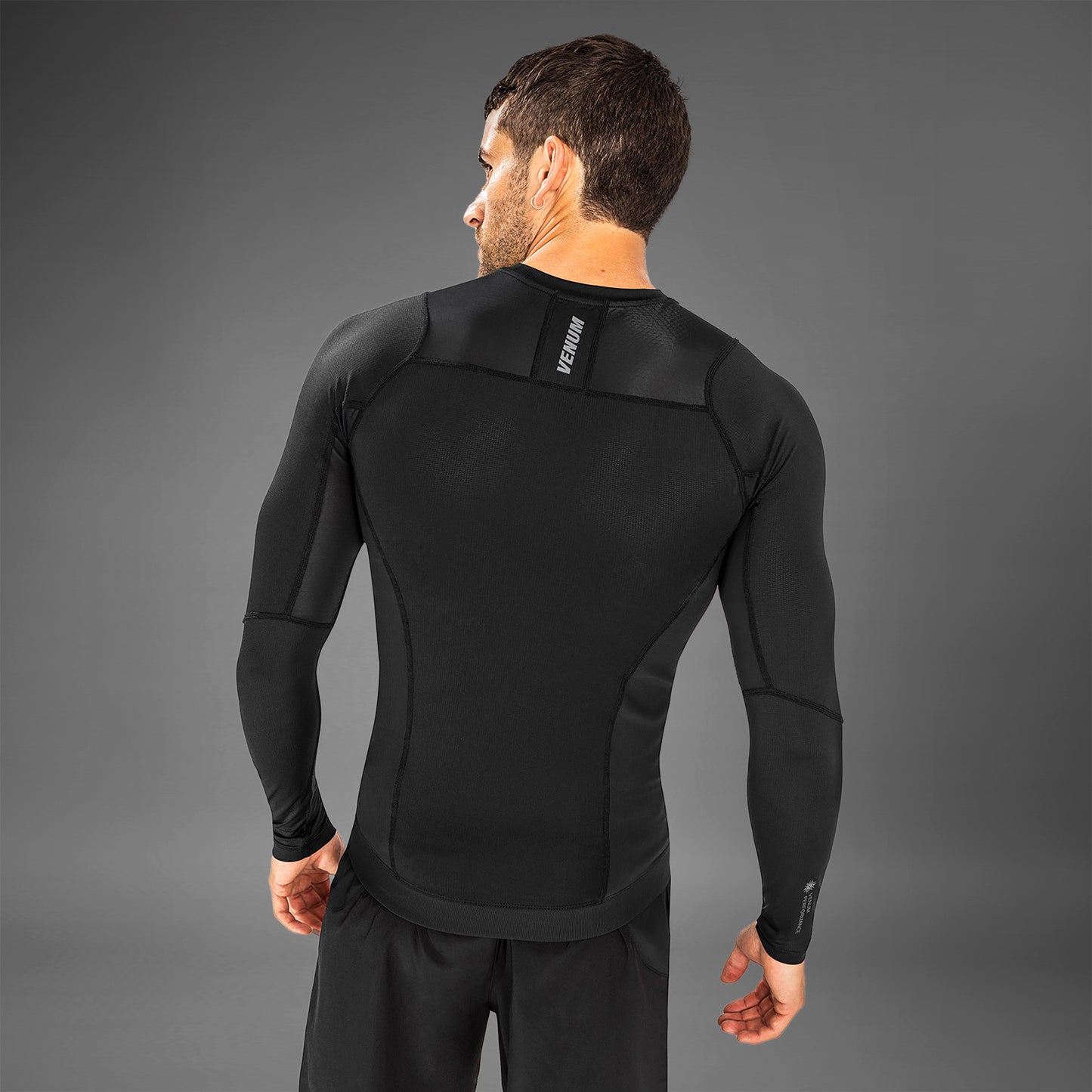 Venum G-Fit Air 래쉬가드 긴팔 – 블랙