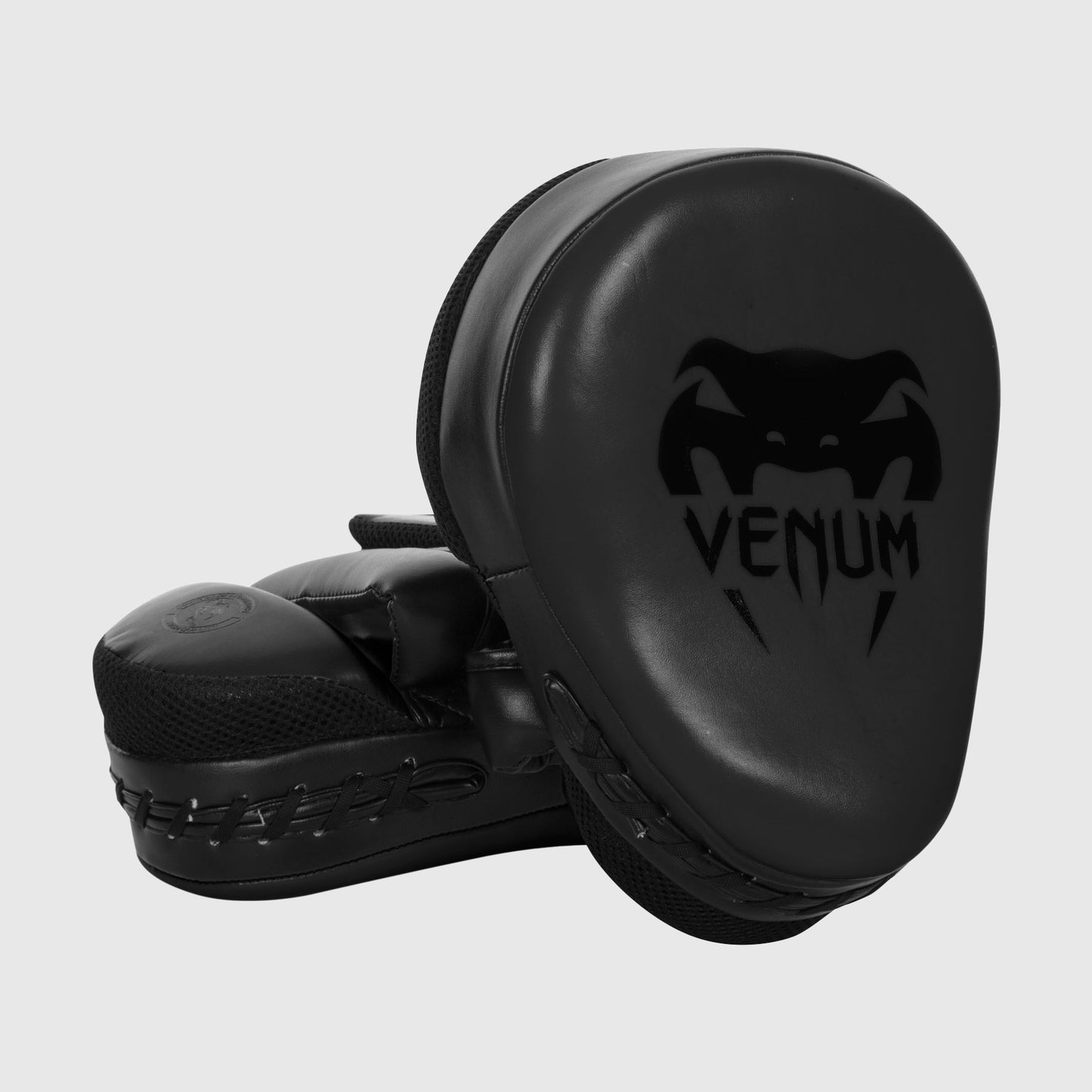 Venum Focus Mitts Cellular 2.0 - 매트/블랙 (1쌍)
