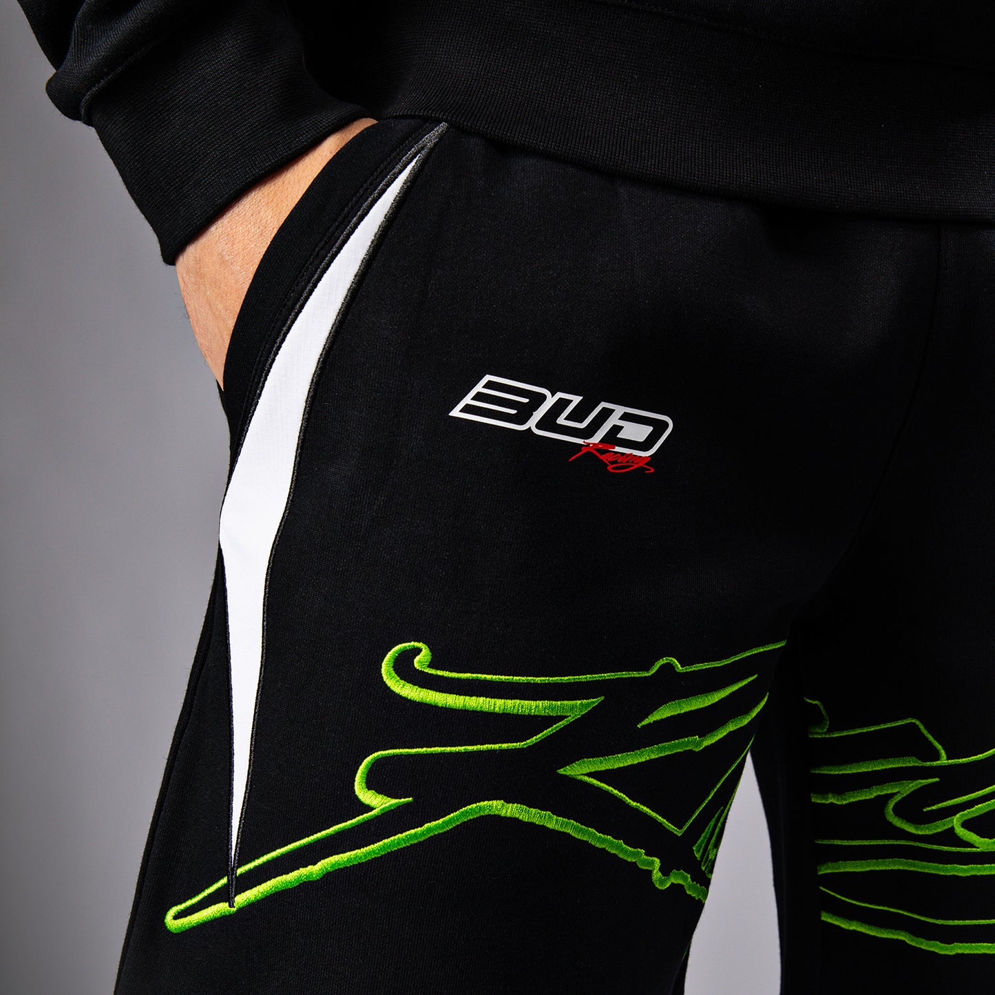 Venum x Bud Racing 남성용 코튼 쇼츠 – 블랙/화이트/라임 그린