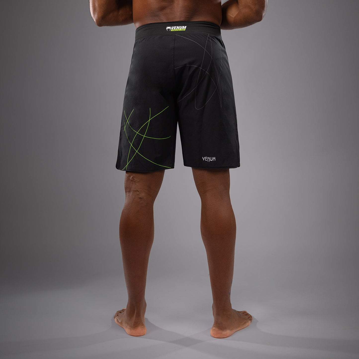 Venum Training Camp 4.0 파이트 쇼츠 – 블랙/네온 옐로우
