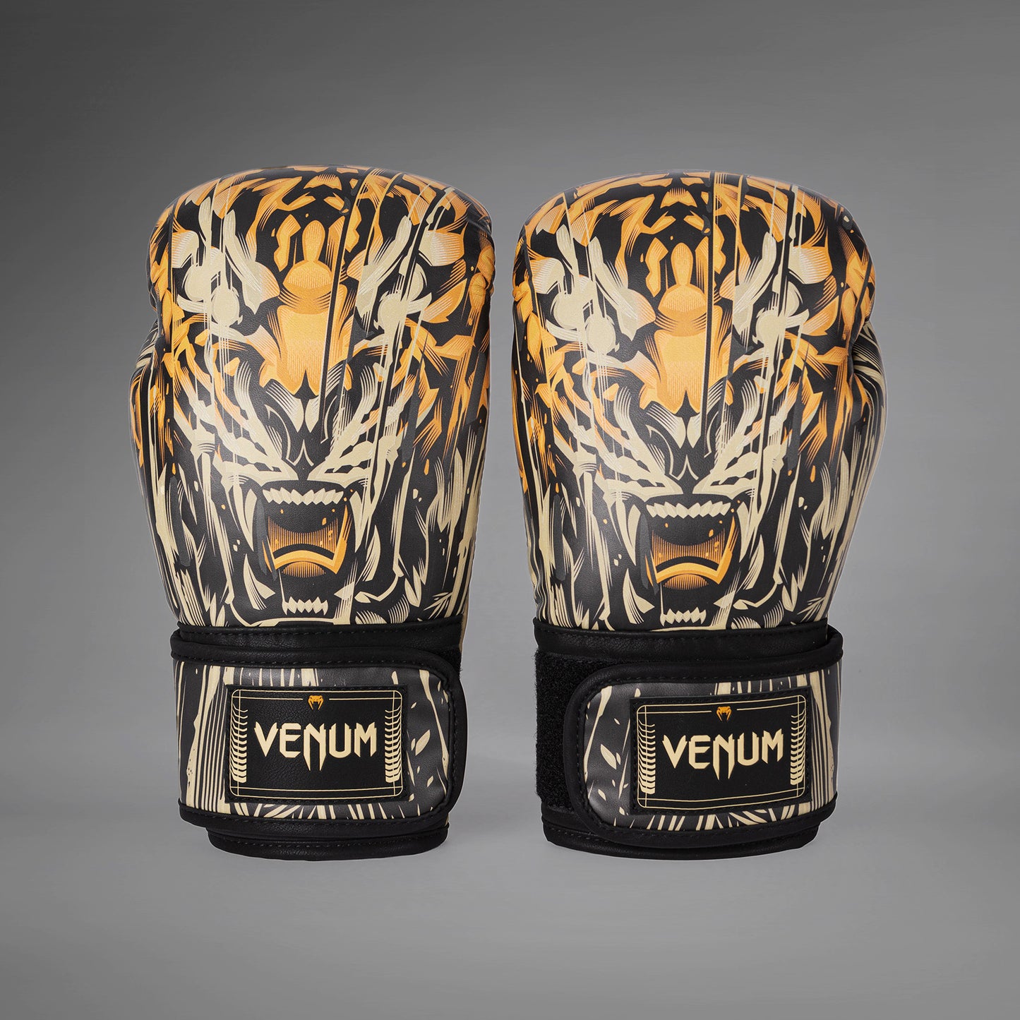 Venum Tiger 복싱 글러브 – 블랙/네온 오렌지