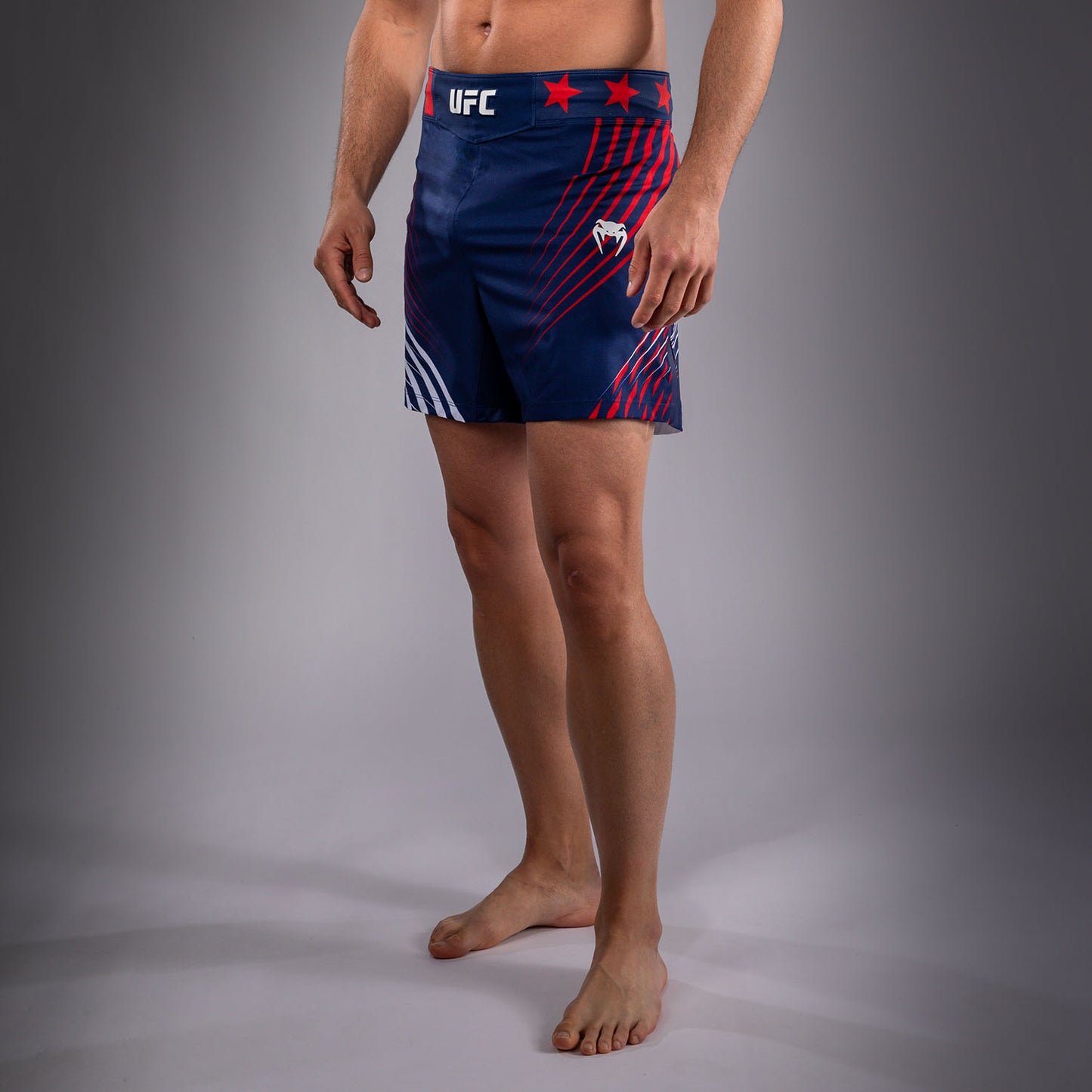 Official UFC Freedom 250 by Venum 남성용 Authentic Fight Night 파이트 쇼츠 쇼트 핏 - 블루