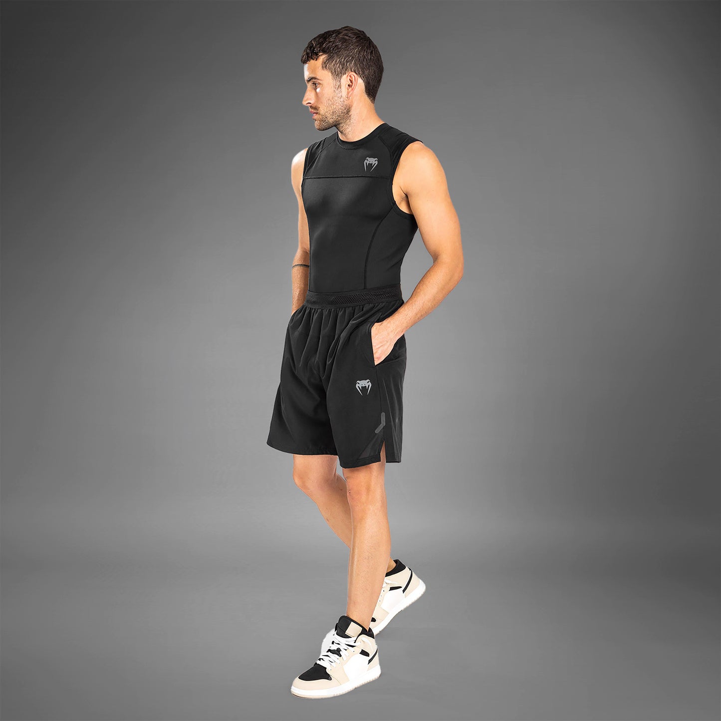 Venum G-Fit Air 트레이닝 쇼츠 – 블랙