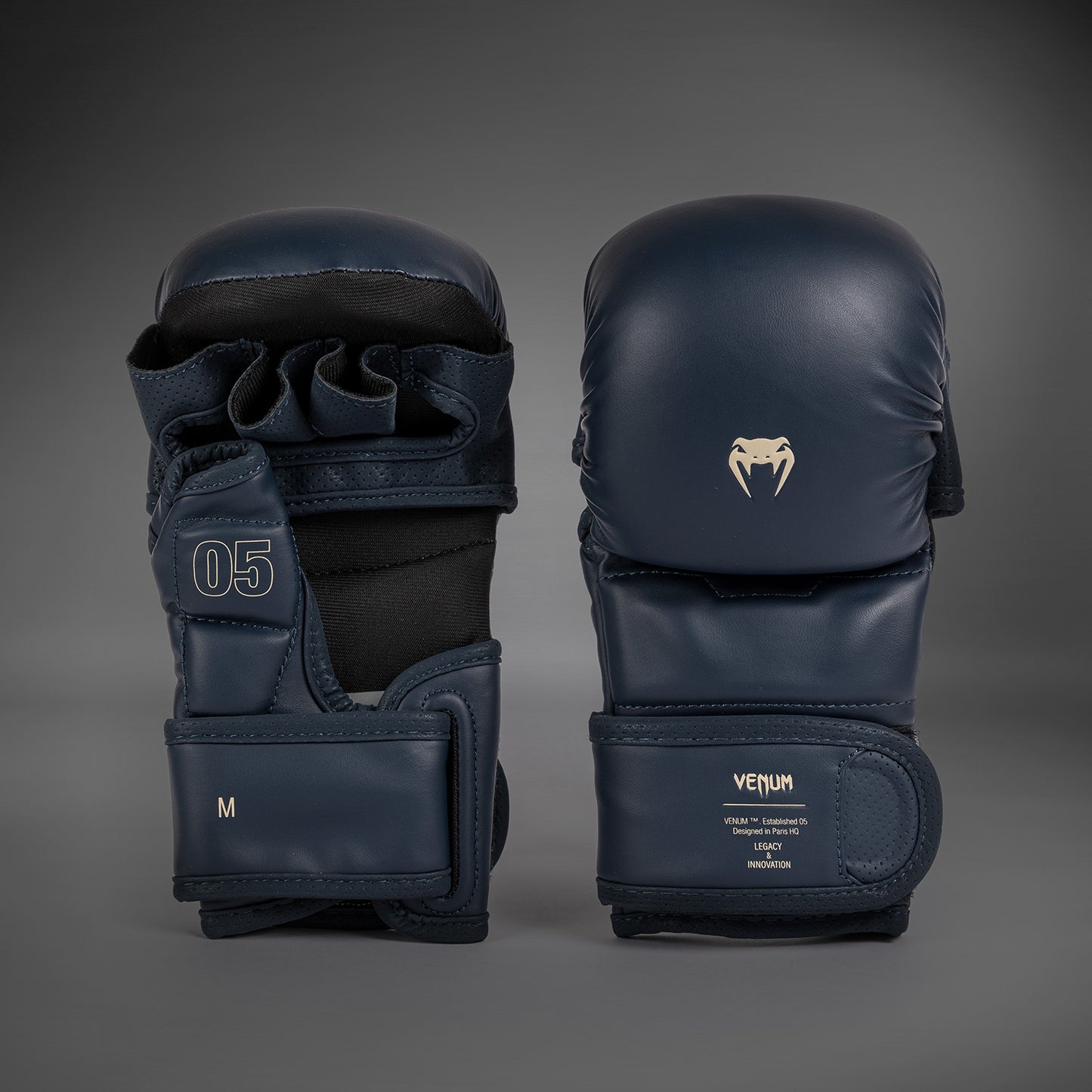 Venum Impact Evo MMA 스파링 글러브 – 아이시 블루