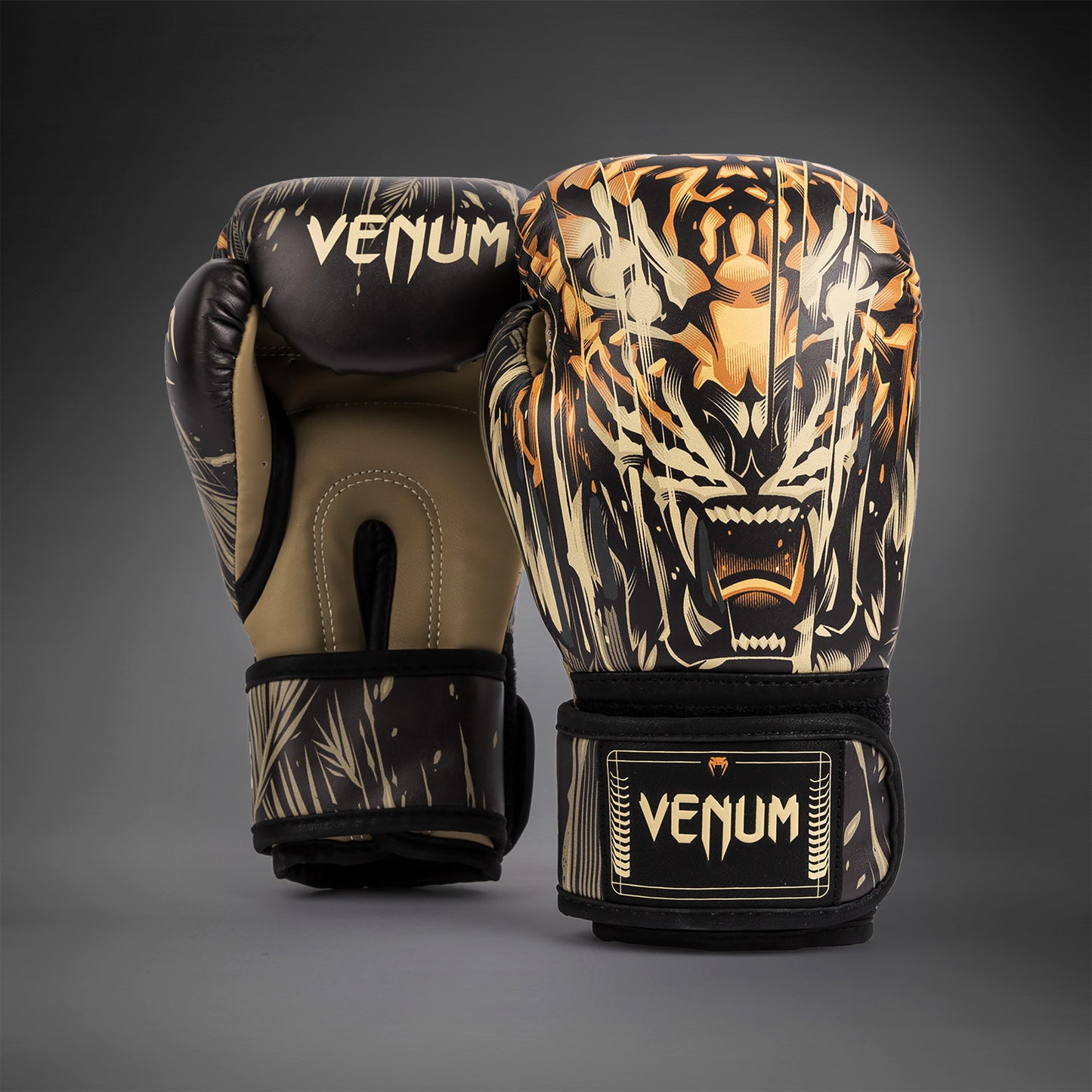 Venum Tiger 키즈용 복싱 글러브 – 블랙/네온 오렌지
