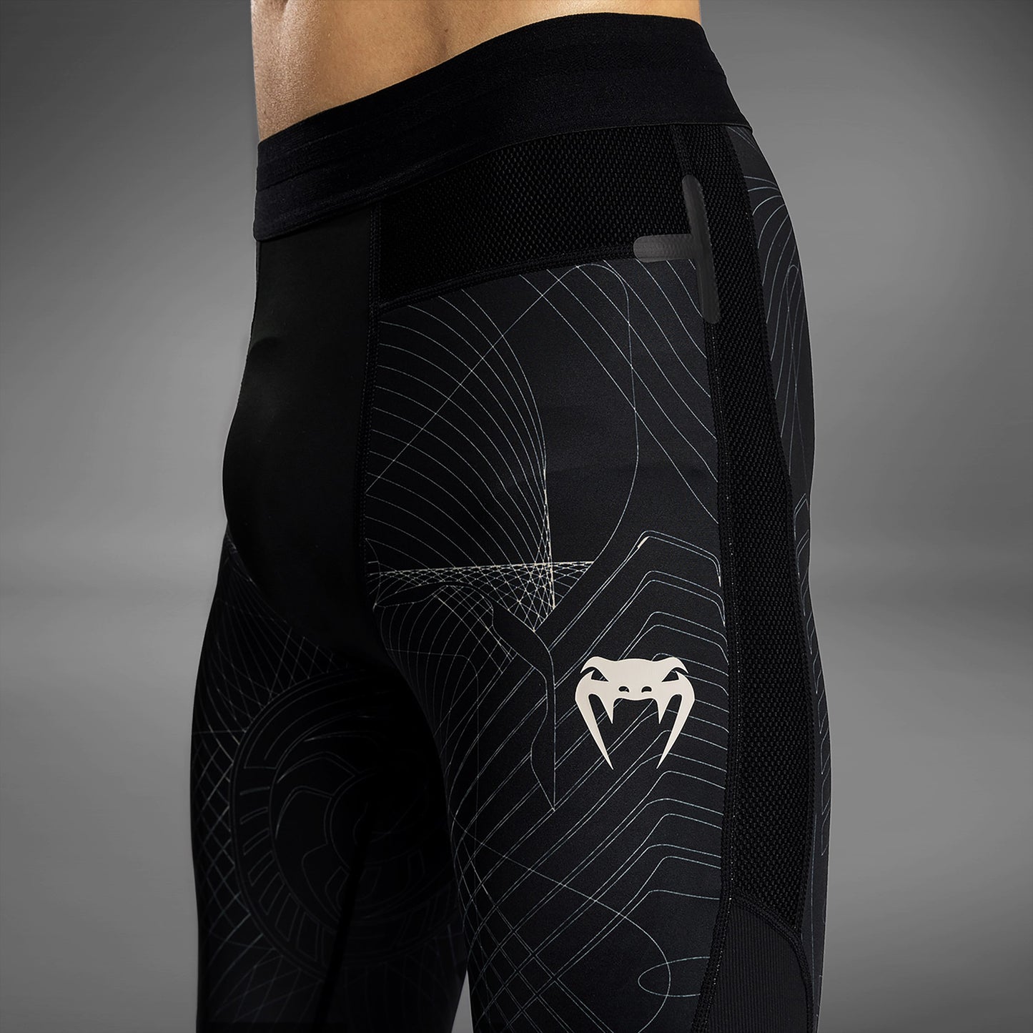 Venum G-Fit Air 남성용 스패츠 – 딥 블랙/데저트 샌드
