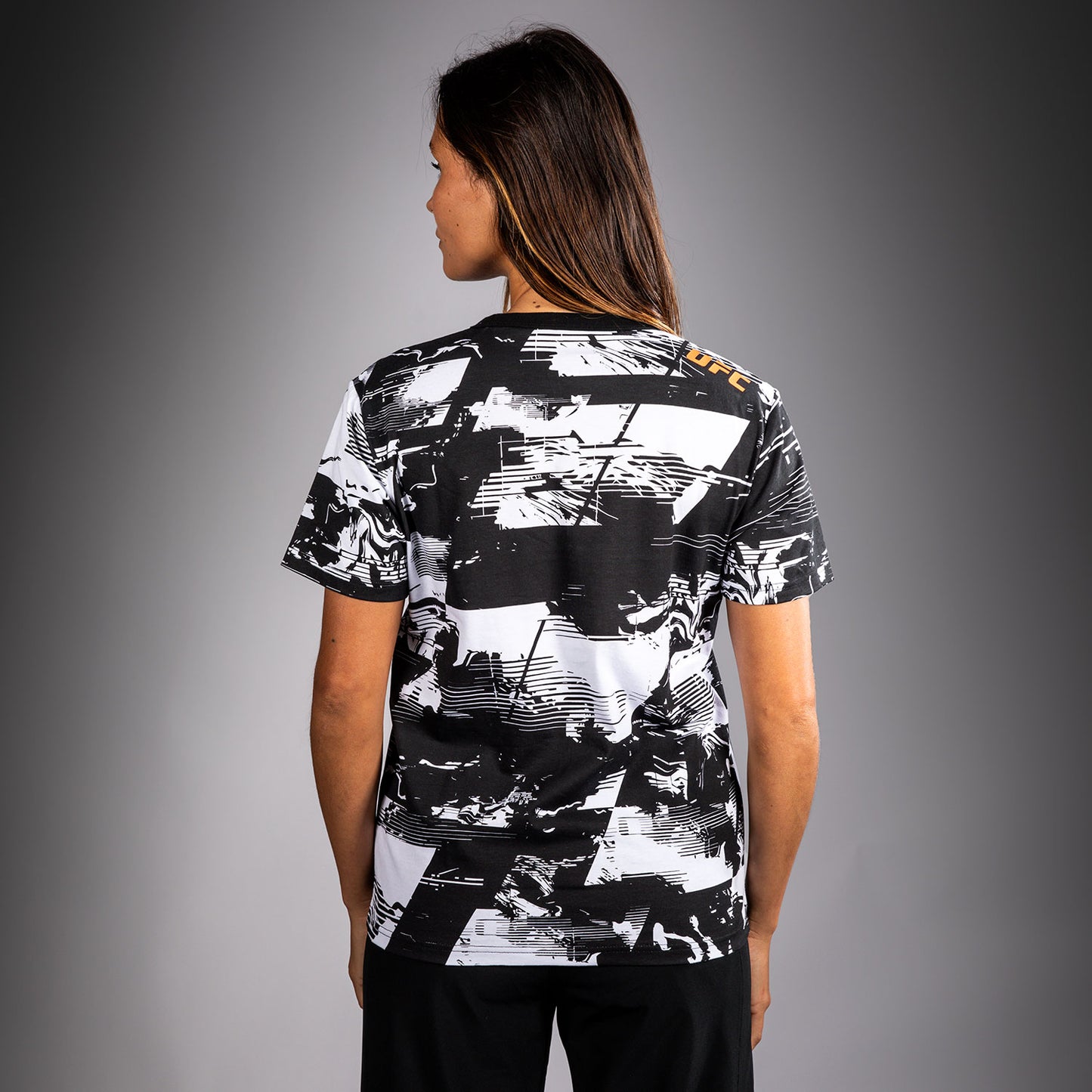 Women's UFC Zenith by Venum 화이트 반팔 티셔츠