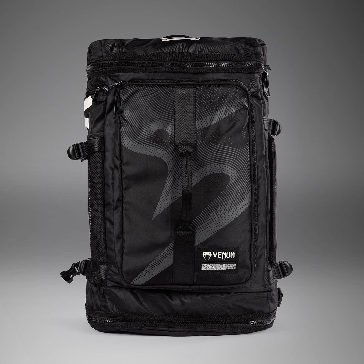 Venum Shockwave 컨버터블 스포츠백 (60L) – 블랙