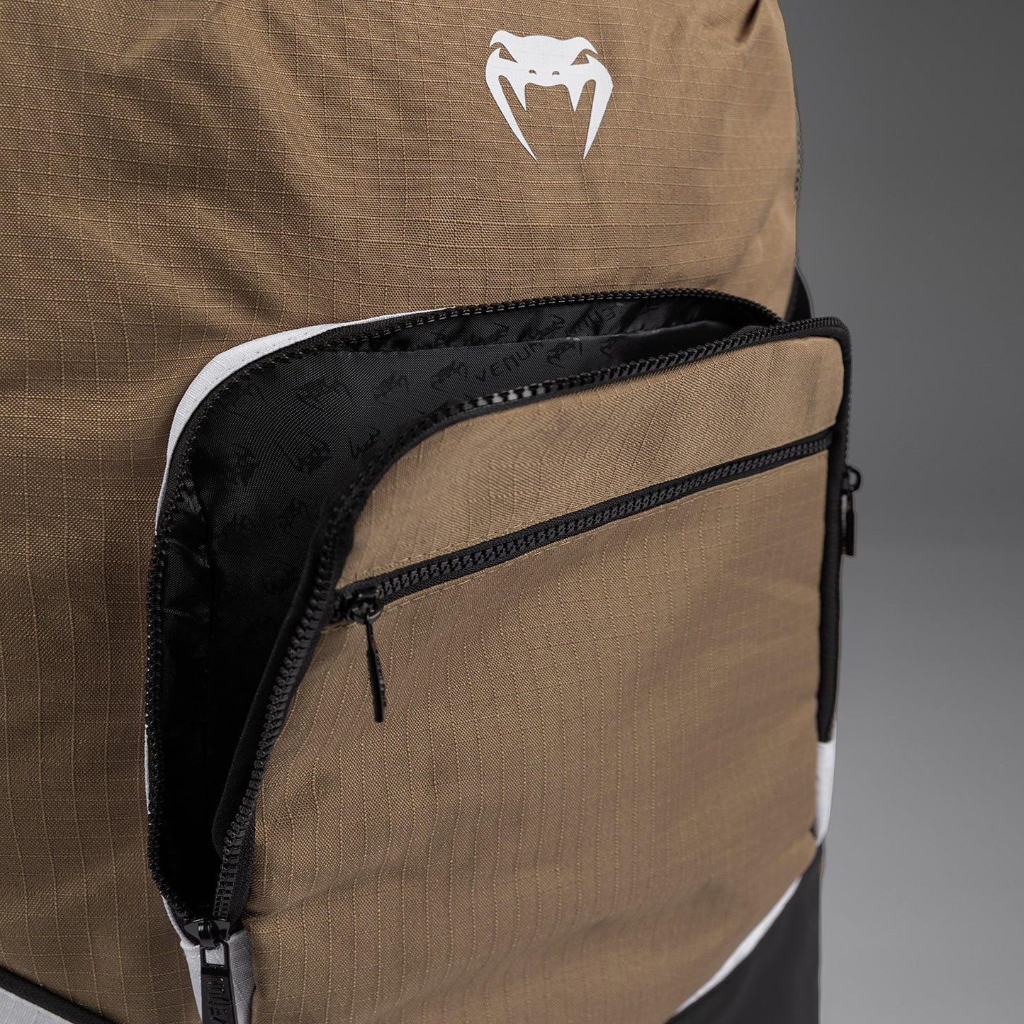 Venum Evo 2 Xtrem 백팩 (50-63L) – 듄