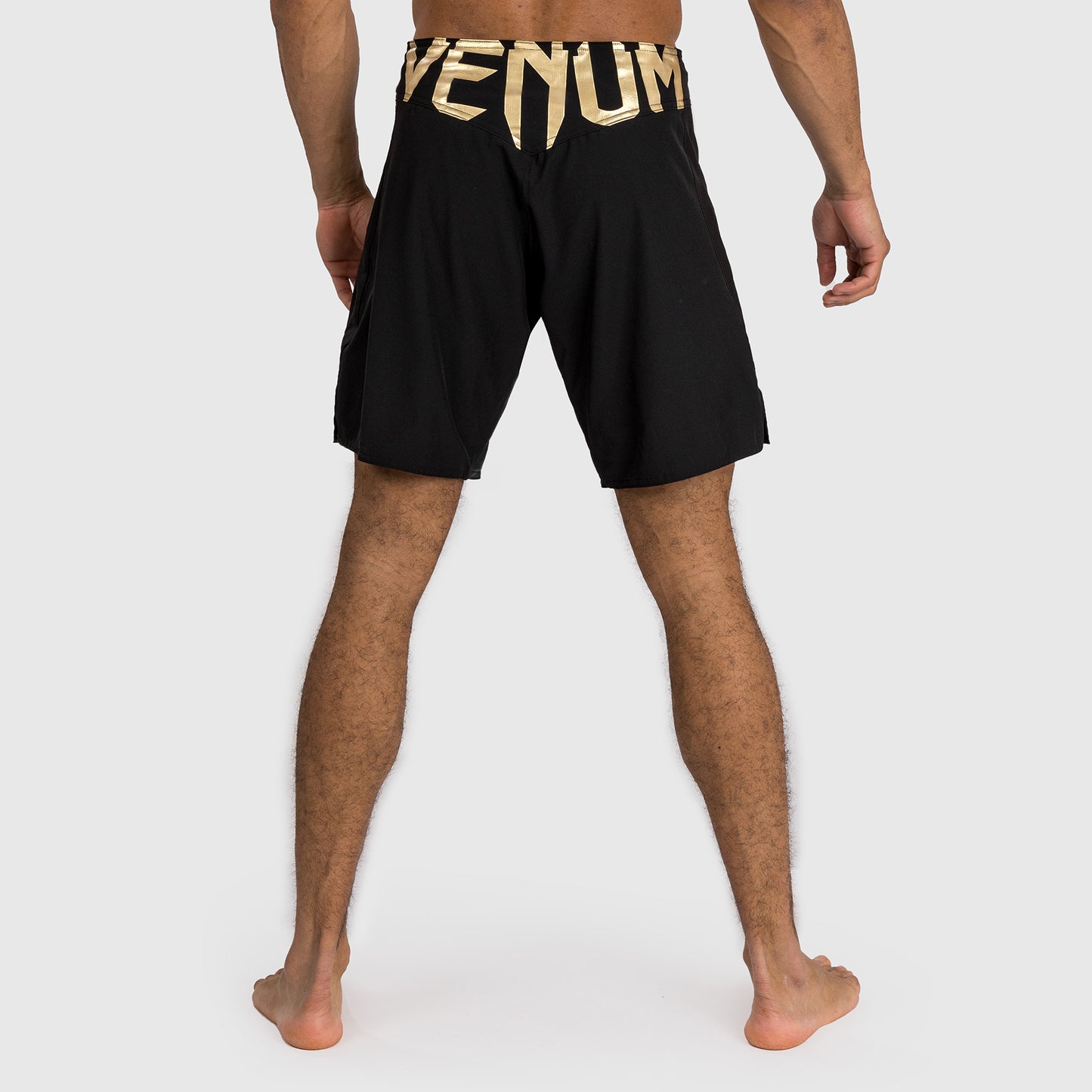 Venum Light 5.0 파이트 쇼츠 – 블랙/골드