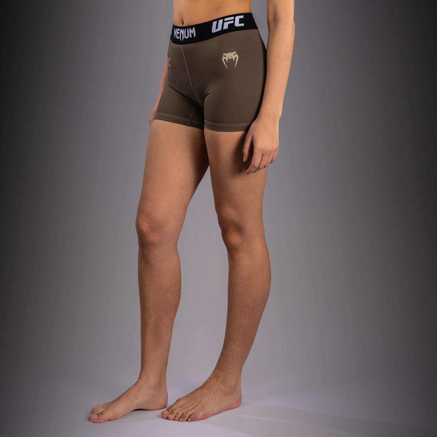 Venum UFC Unity by Venum Authentic Fight Week 여성 기능성 컴프레션 쇼츠 - 브라운