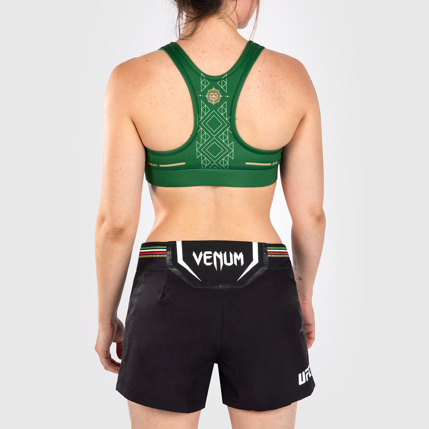 Noche UFC by Venum Authentic Fight Night 여성용 스포츠 브라 – 그린