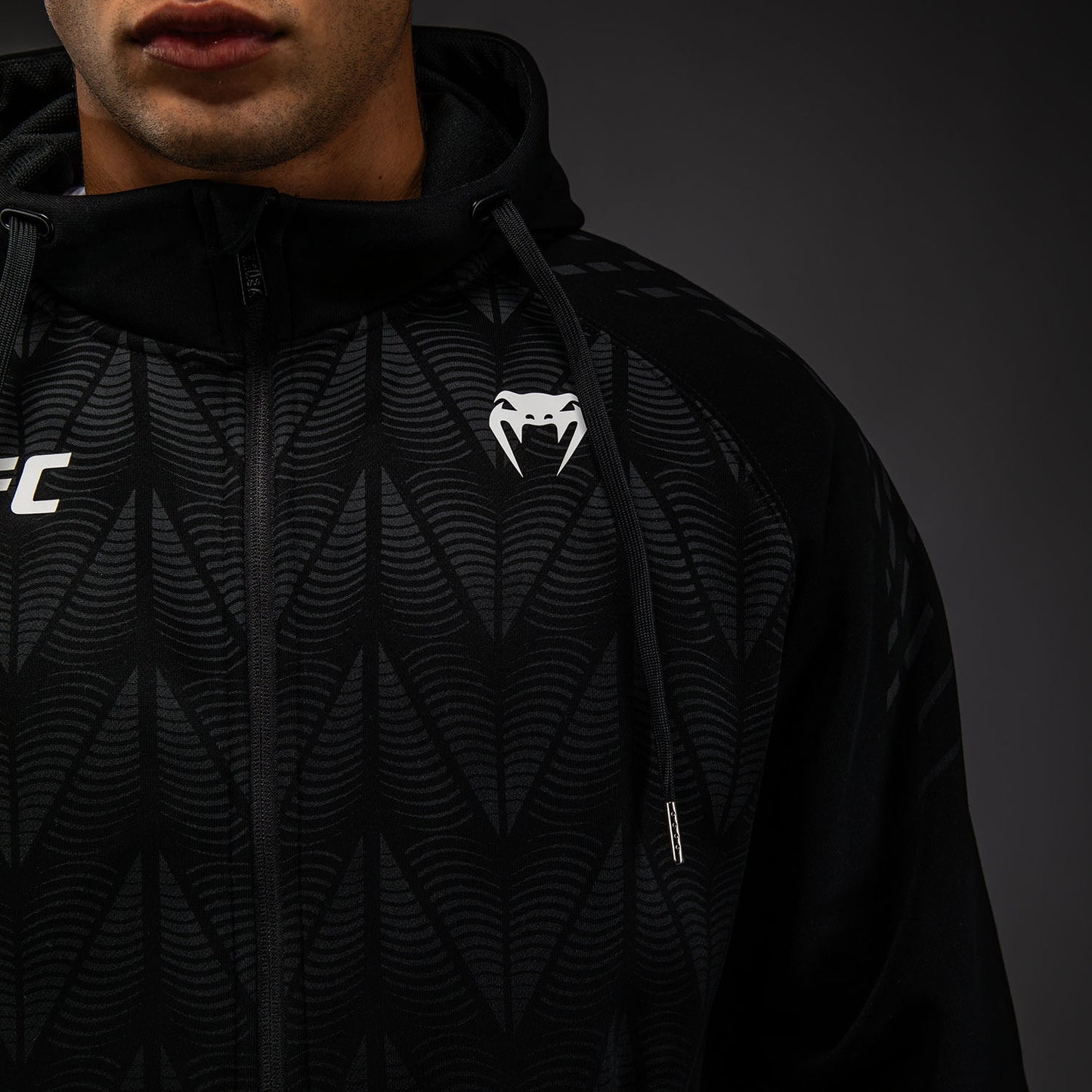 Men’s UFC Zenith by Venum 레플리카 블랙 집업 후디