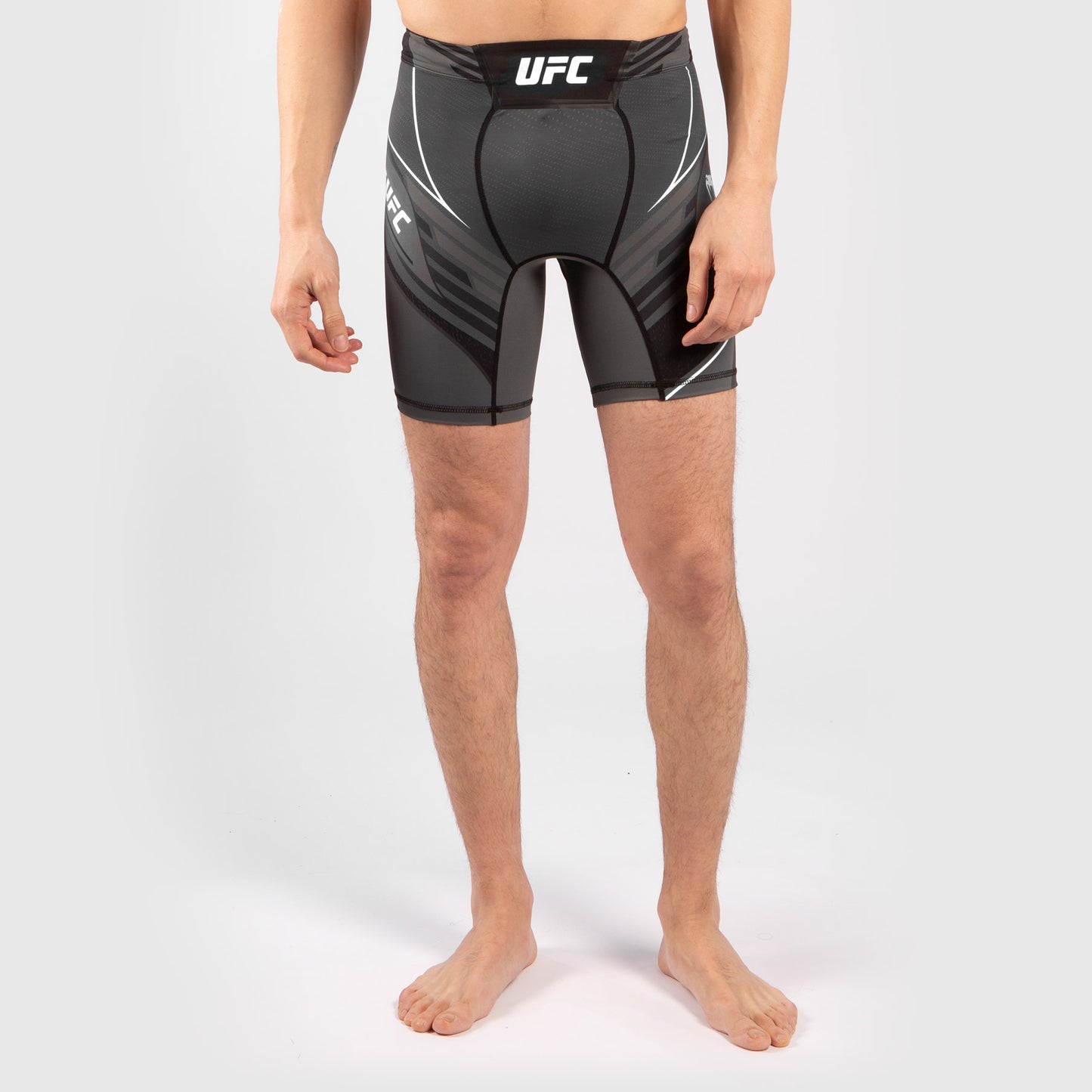 Venum UFC Authentic Fight Night 남성 컴프레션 쇼츠 – 블랙
