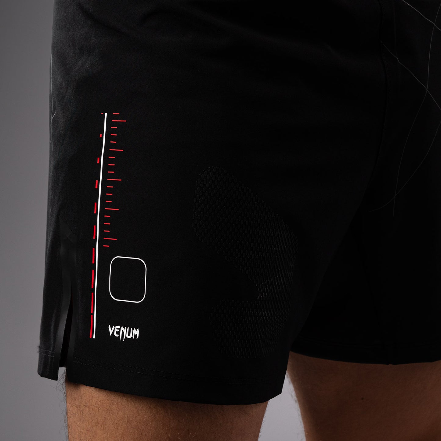 Venum Tactical XT 파이트 쇼츠 – 블랙/파이어 레드